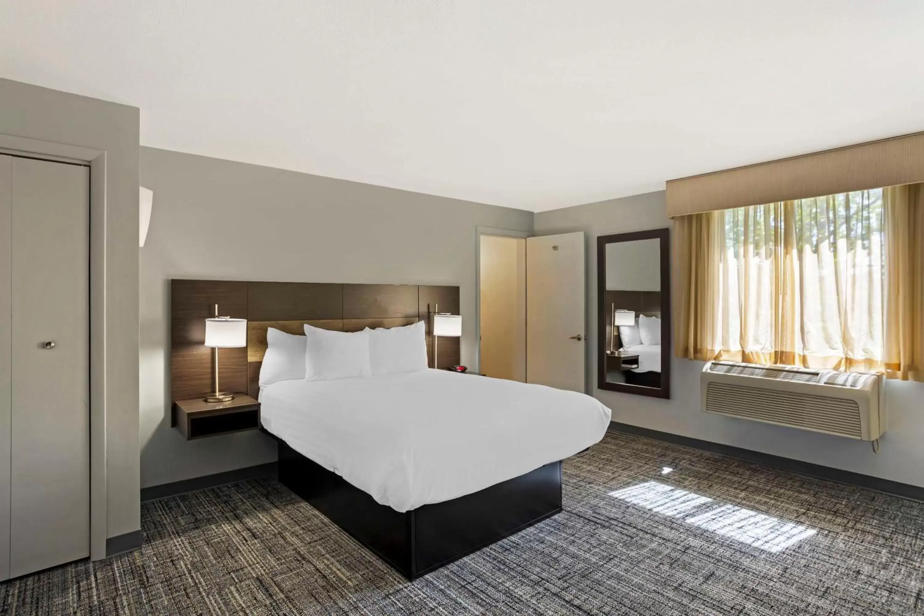Bedroom, Bed in Best Western DuBois Hotel
