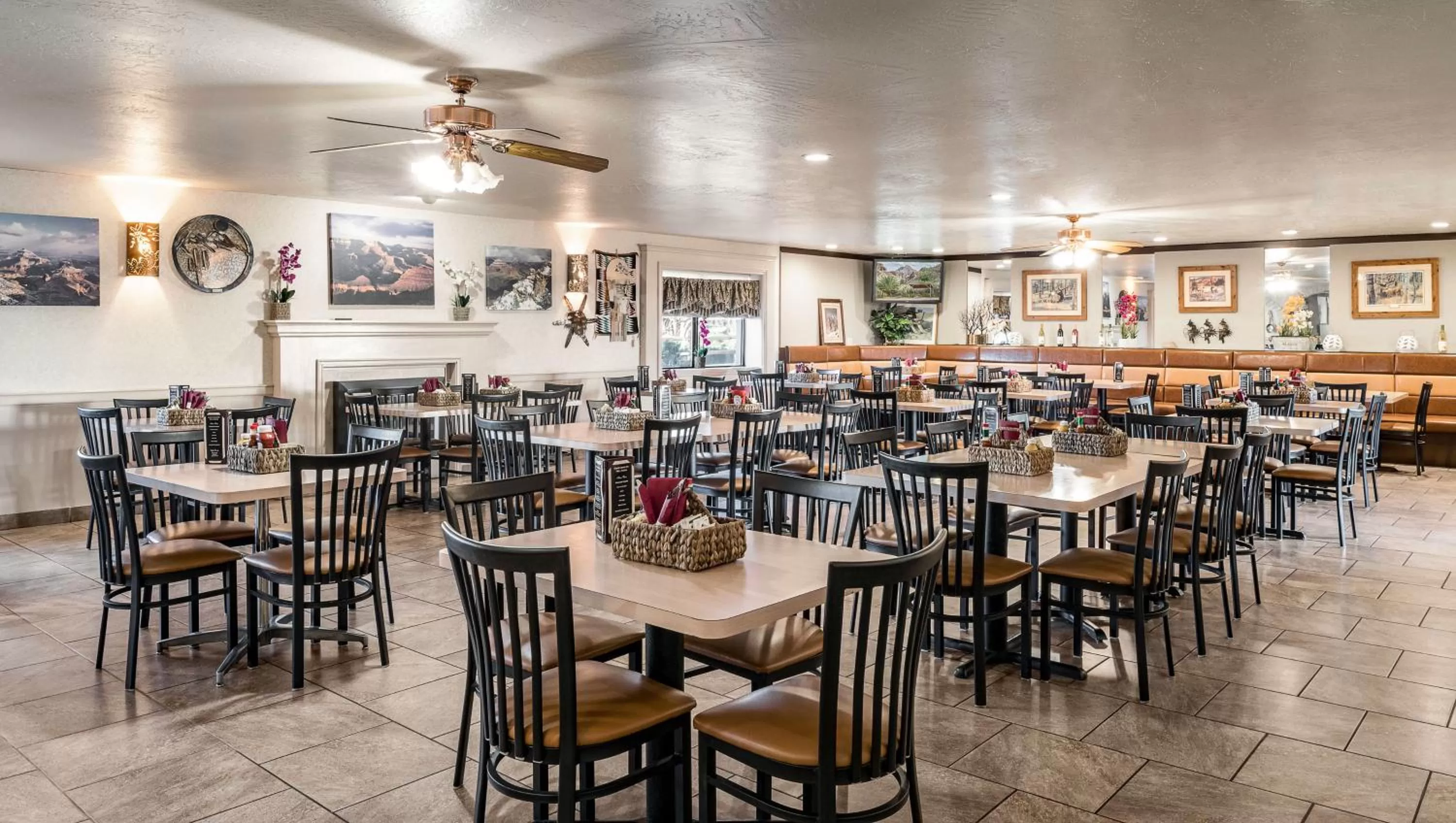 Restaurant/places to eat in Grand Canyon Inn and Motel - South Rim Entrance