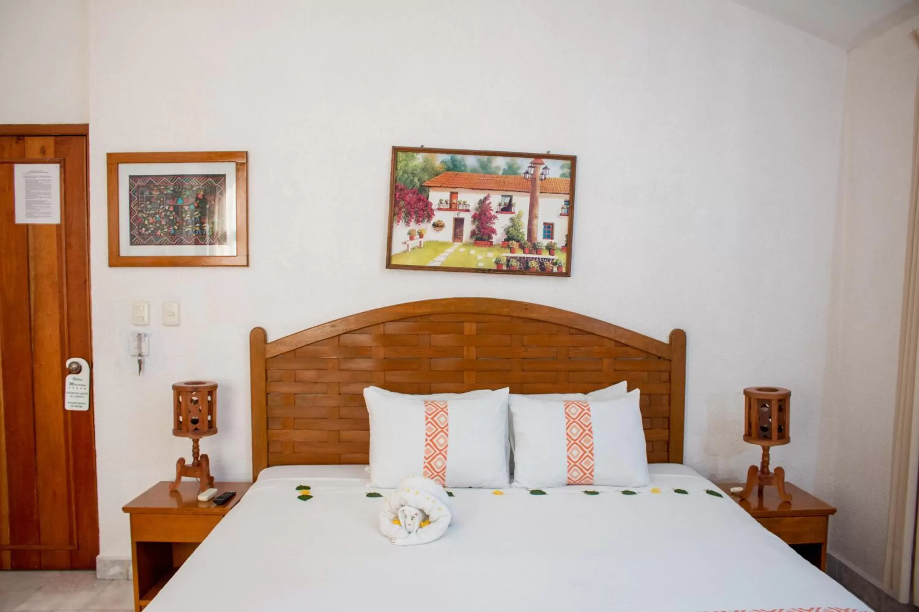 Bed, Room Photo in Villas Mercedes