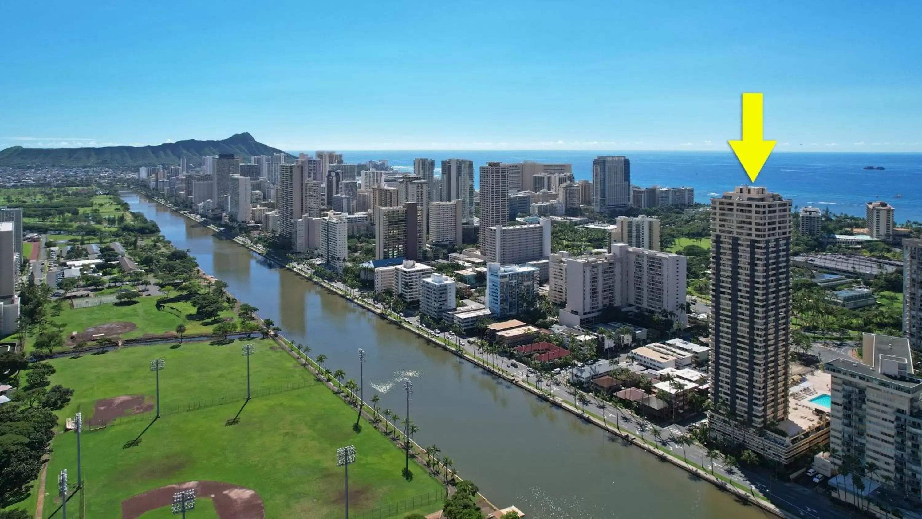 Waikiki beach modern studio No resort fee Best location