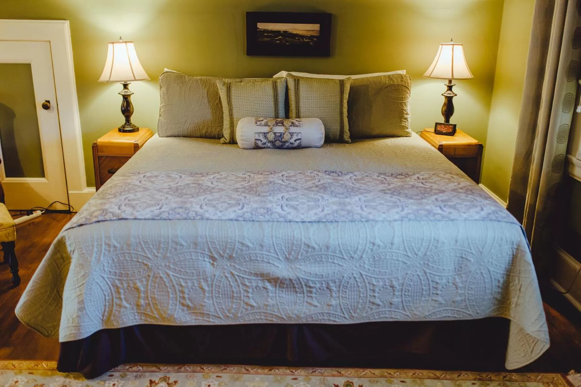 Bed in Leonard at Logan House