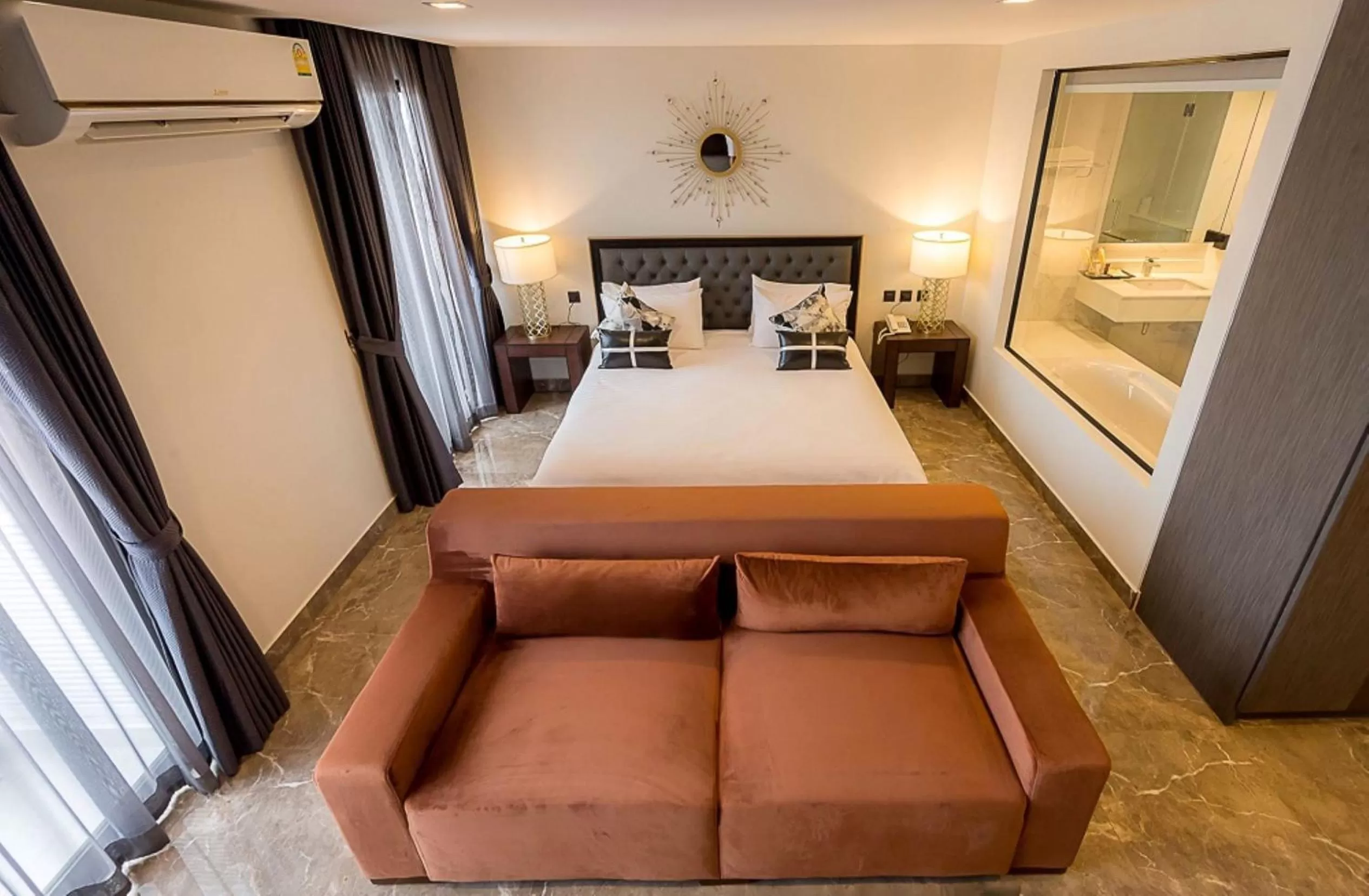 Photo of the whole room, Bed in SN Connx - SHA Plus