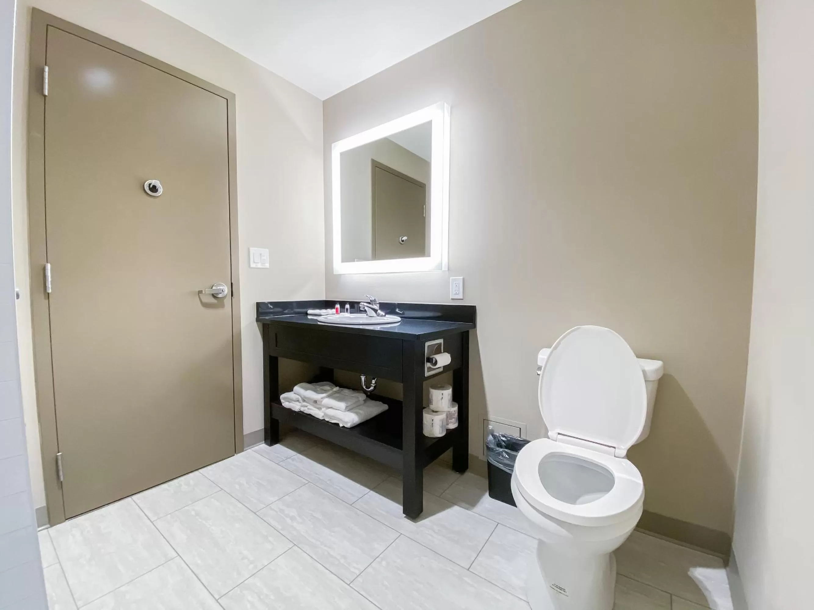 Bathroom in Super 8 by Wyndham Moosonee