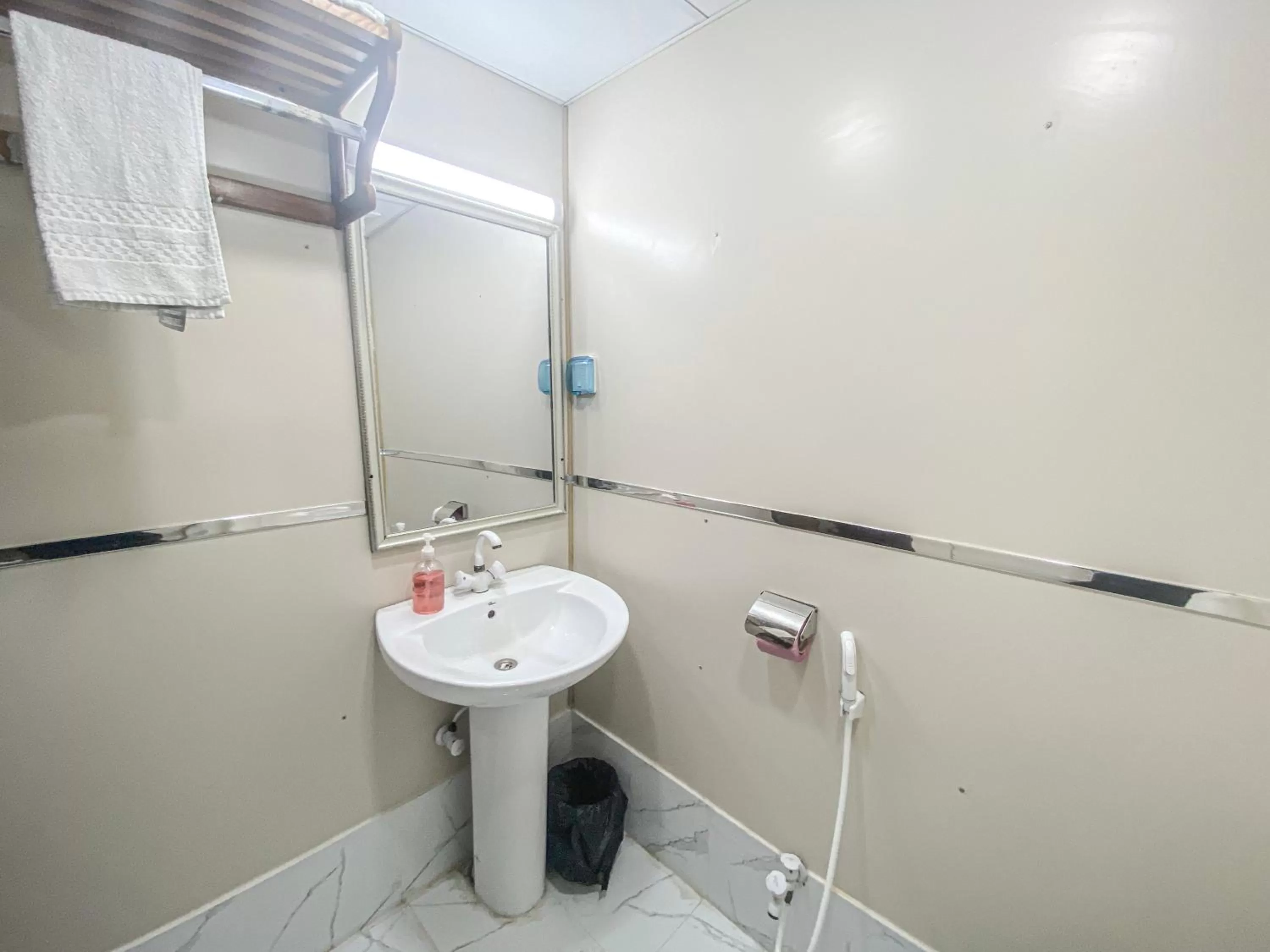 Bathroom in World Inn Karachi