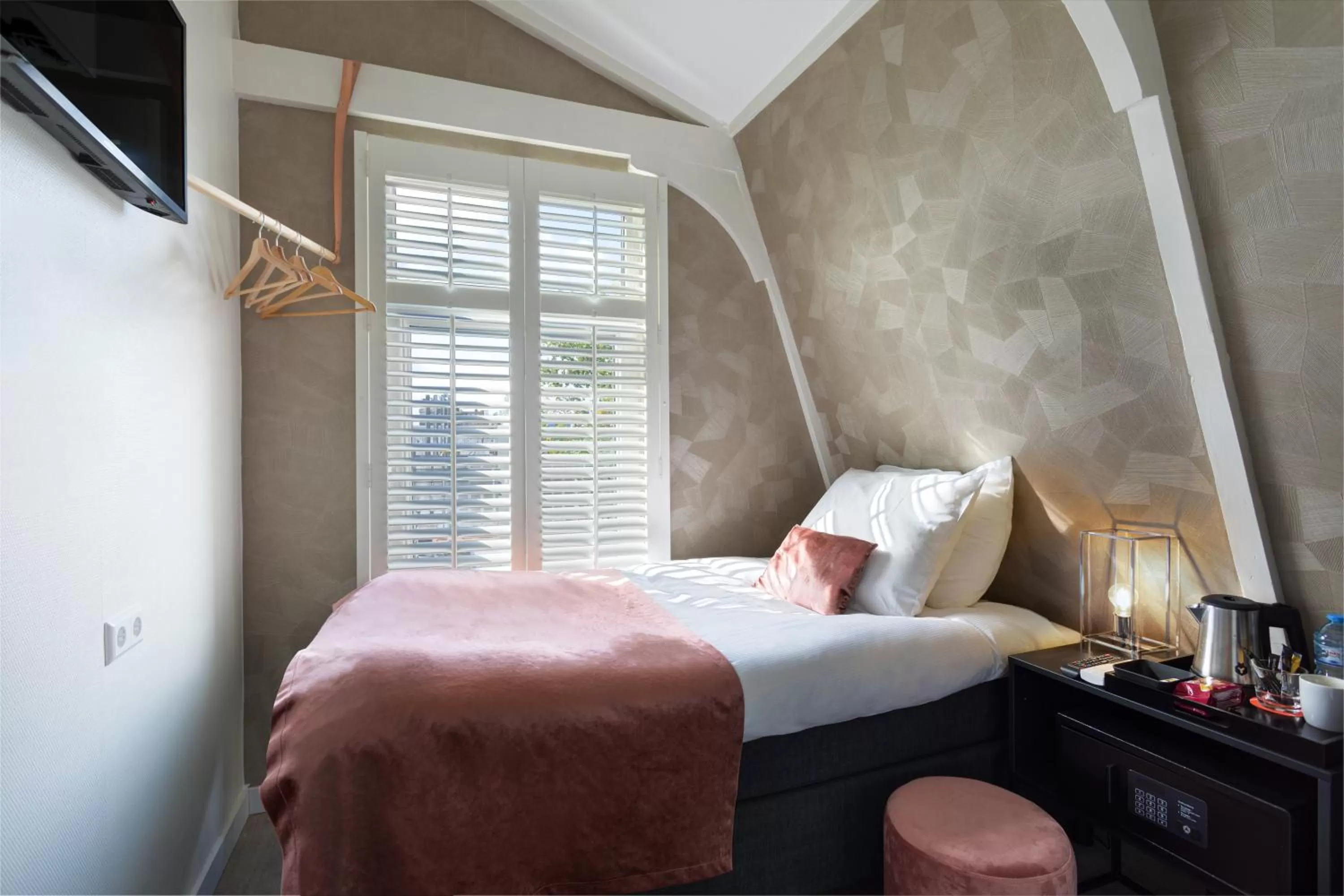 Bed in NL Hotel District Leidseplein