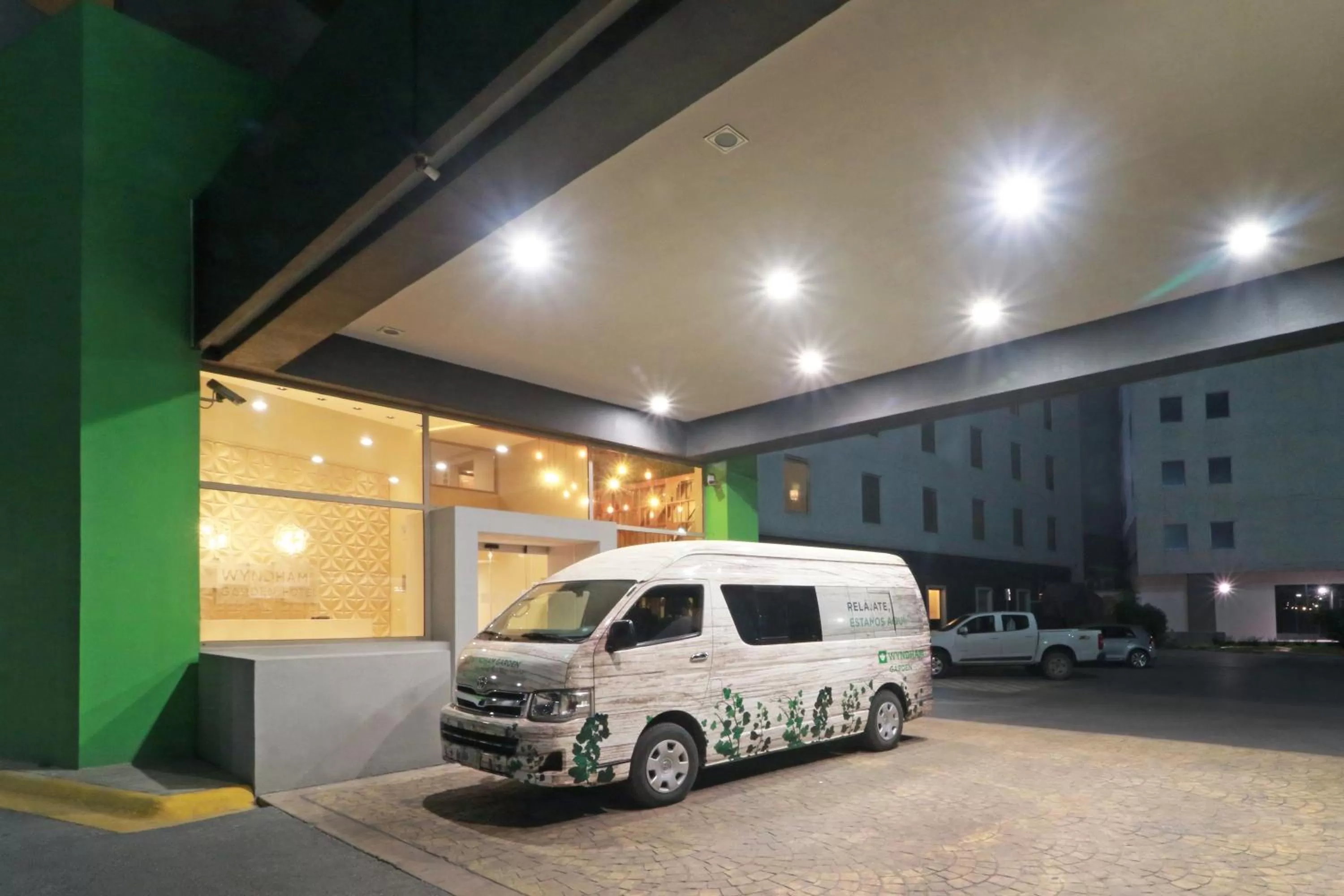 Facade/entrance in Wyndham Garden Monterrey Valle Real