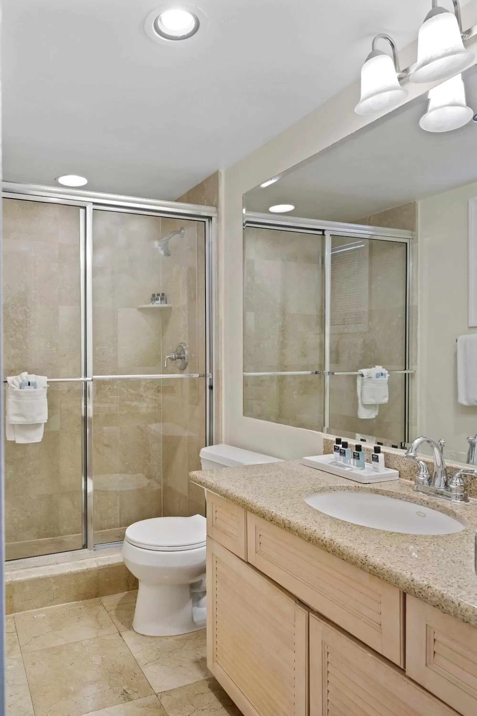 Bathroom in Reefhouse Resort and Marina