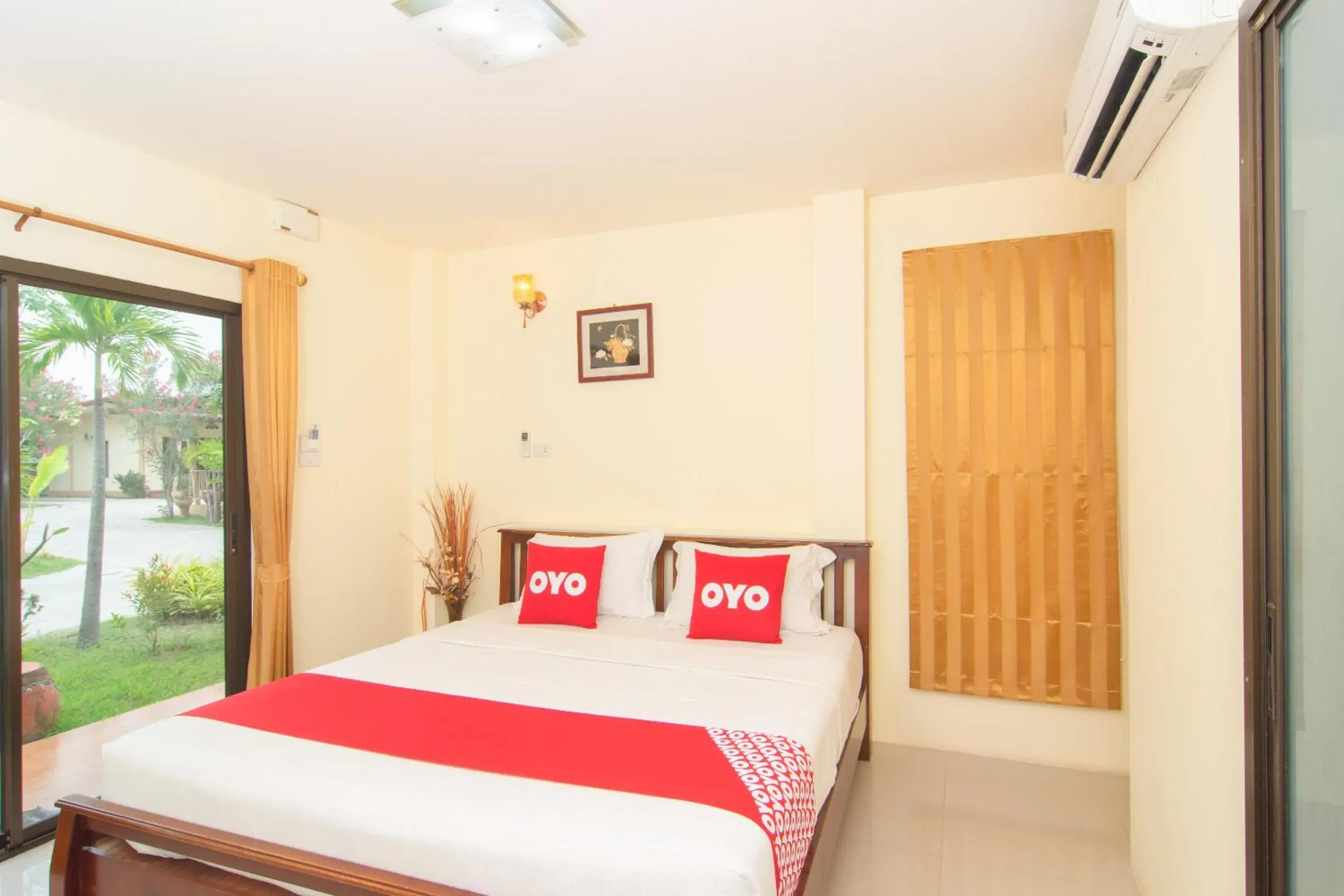 Photo of the whole room, Bed in OYO 607 Nawang Resort