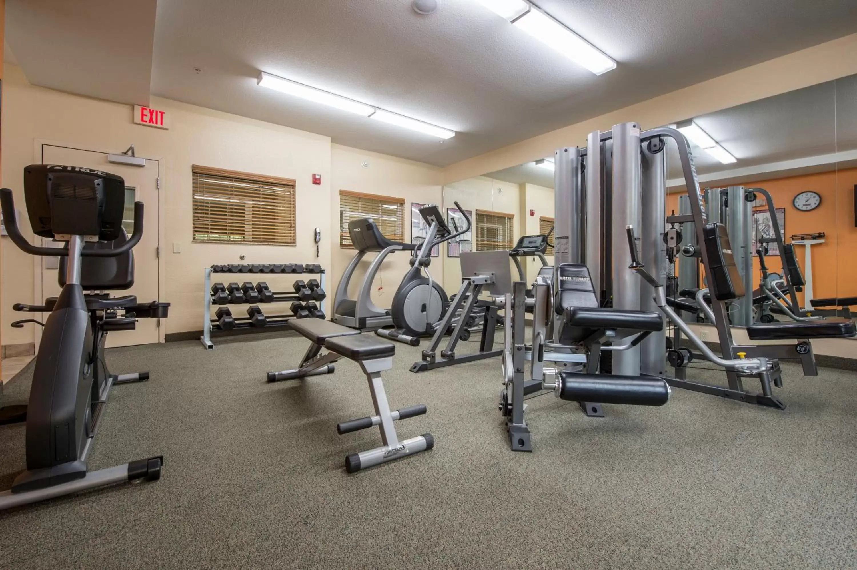 Spa and wellness centre/facilities, Fitness Center/Facilities in Candlewood Suites Houston Medical Center, an IHG Hotel