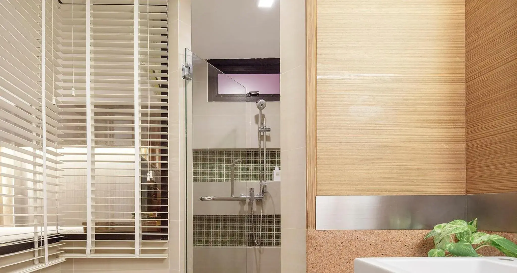 Bathroom, TV/Entertainment Center in Tango Vibrant Living Hotel