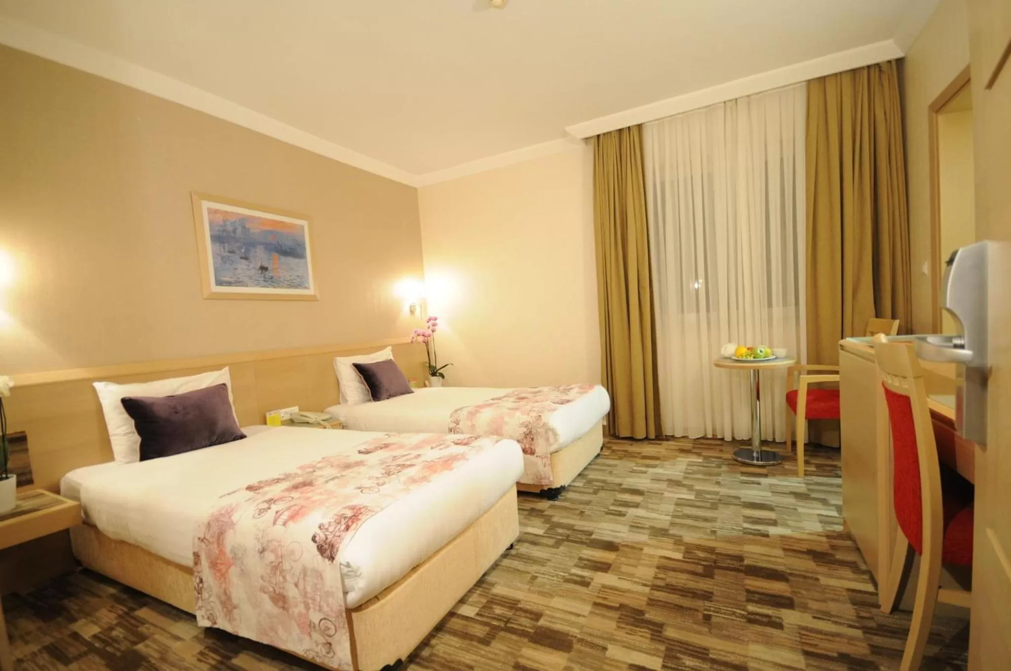Bed in SV Business Hotel Taksim