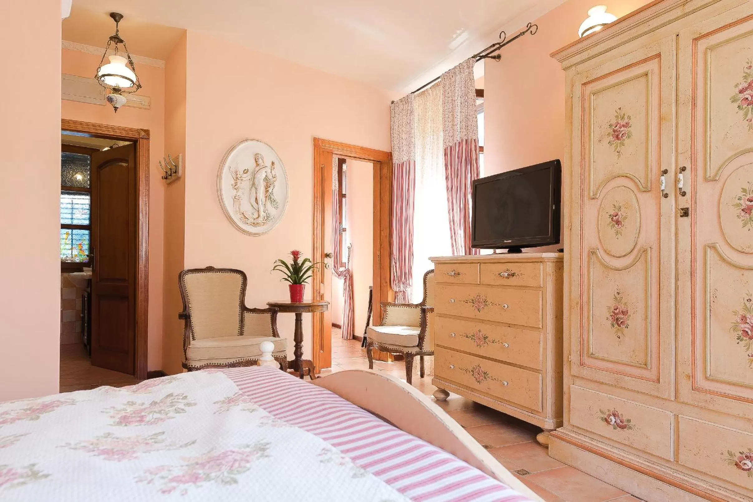 Bedroom, Bed in Hotel Monte Cristo