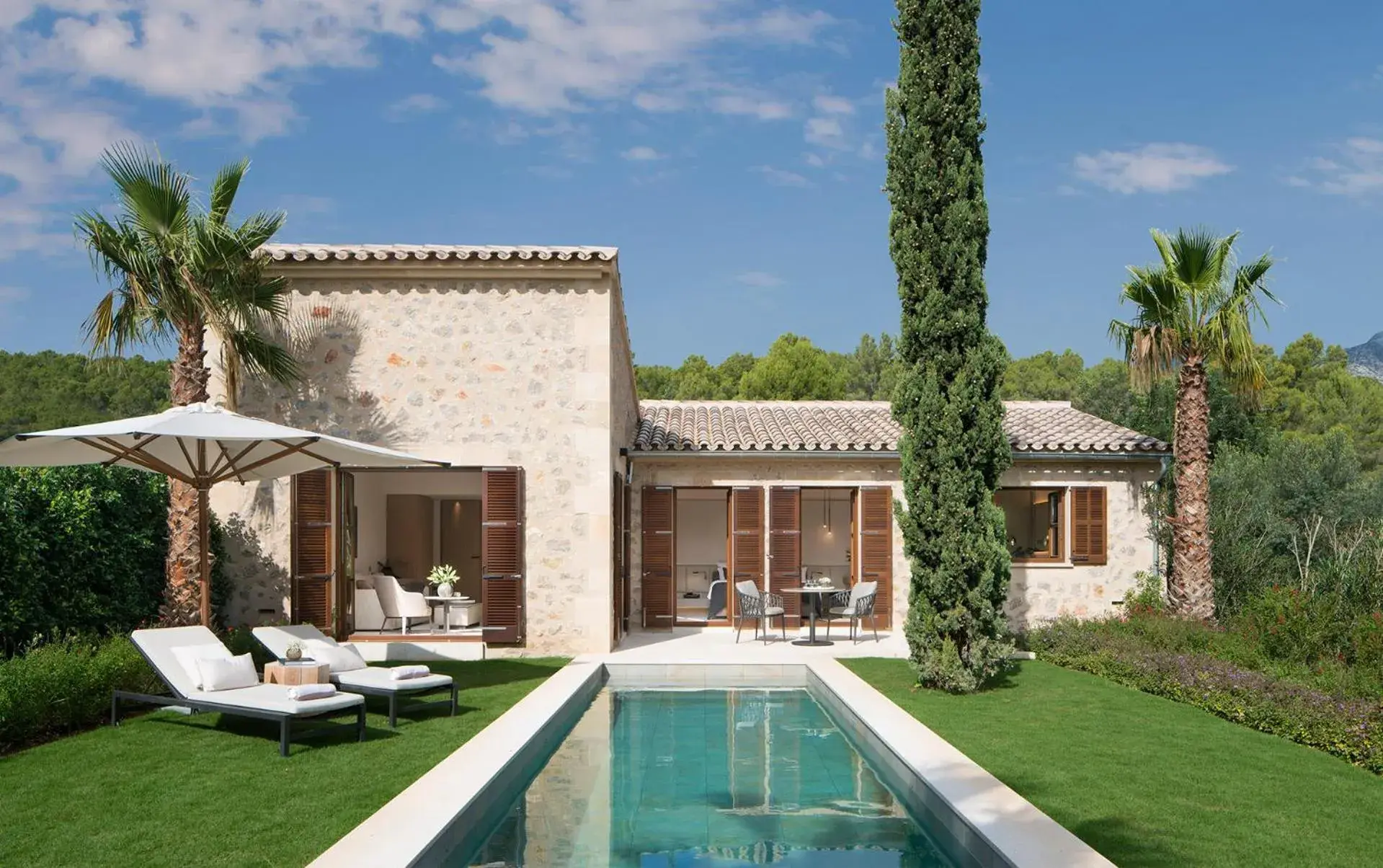 Garden, Property Building in Castell Son Claret - The Leading Hotels of the World