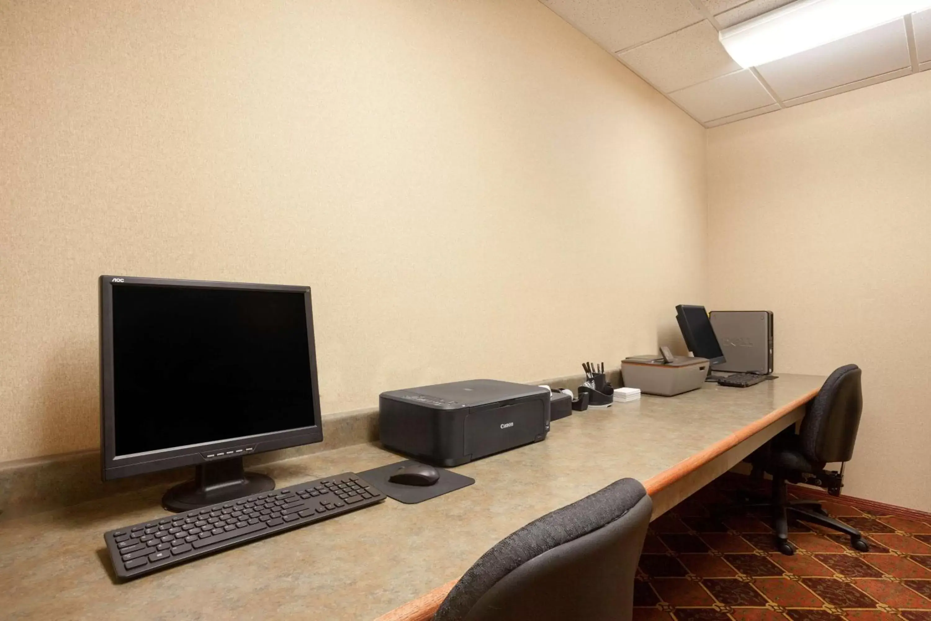 On site, Business Area/Conference Room in Country Inn & Suites by Radisson, Northwood, IA