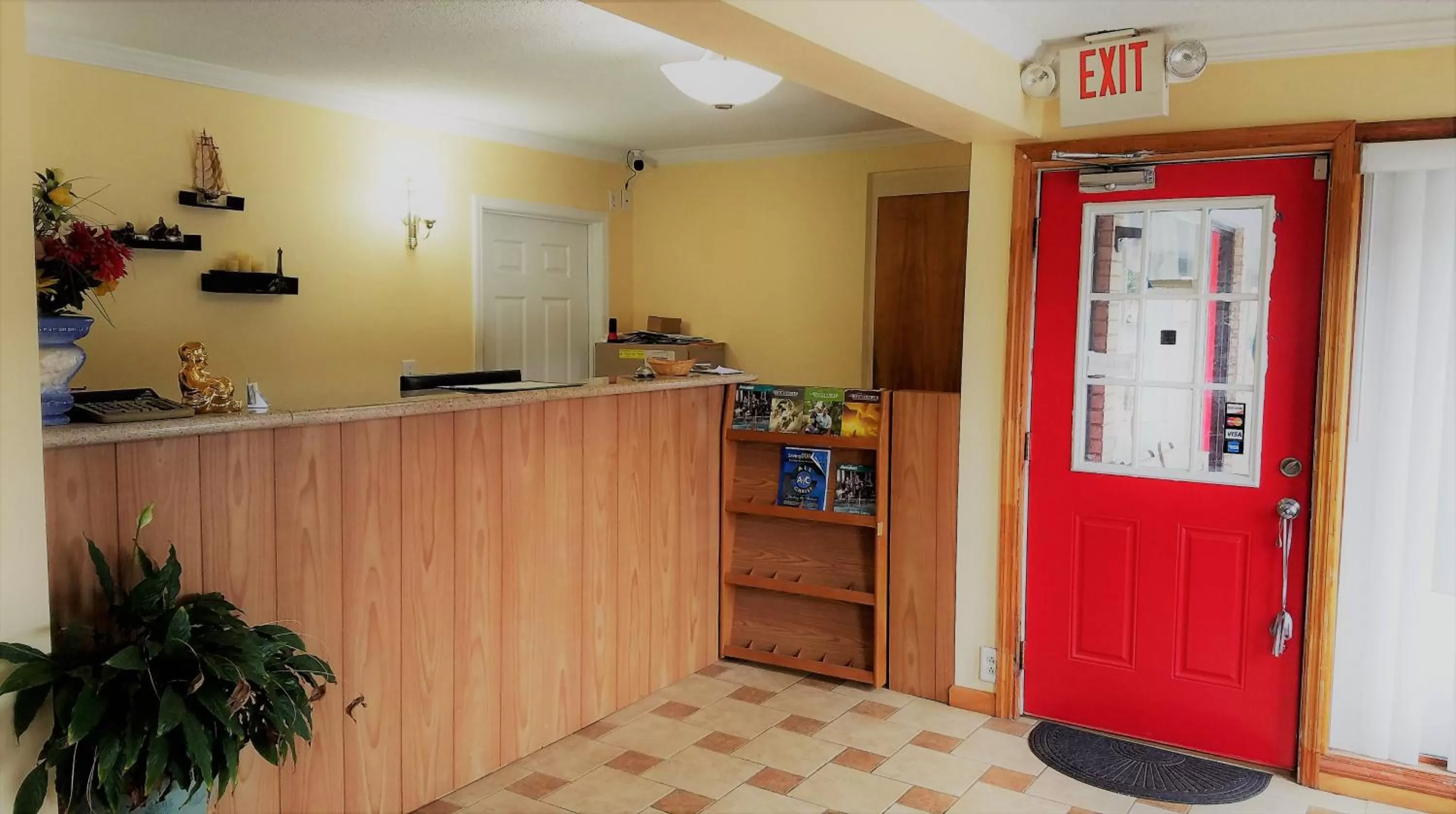 Lobby or reception in Roadway Inn Troy