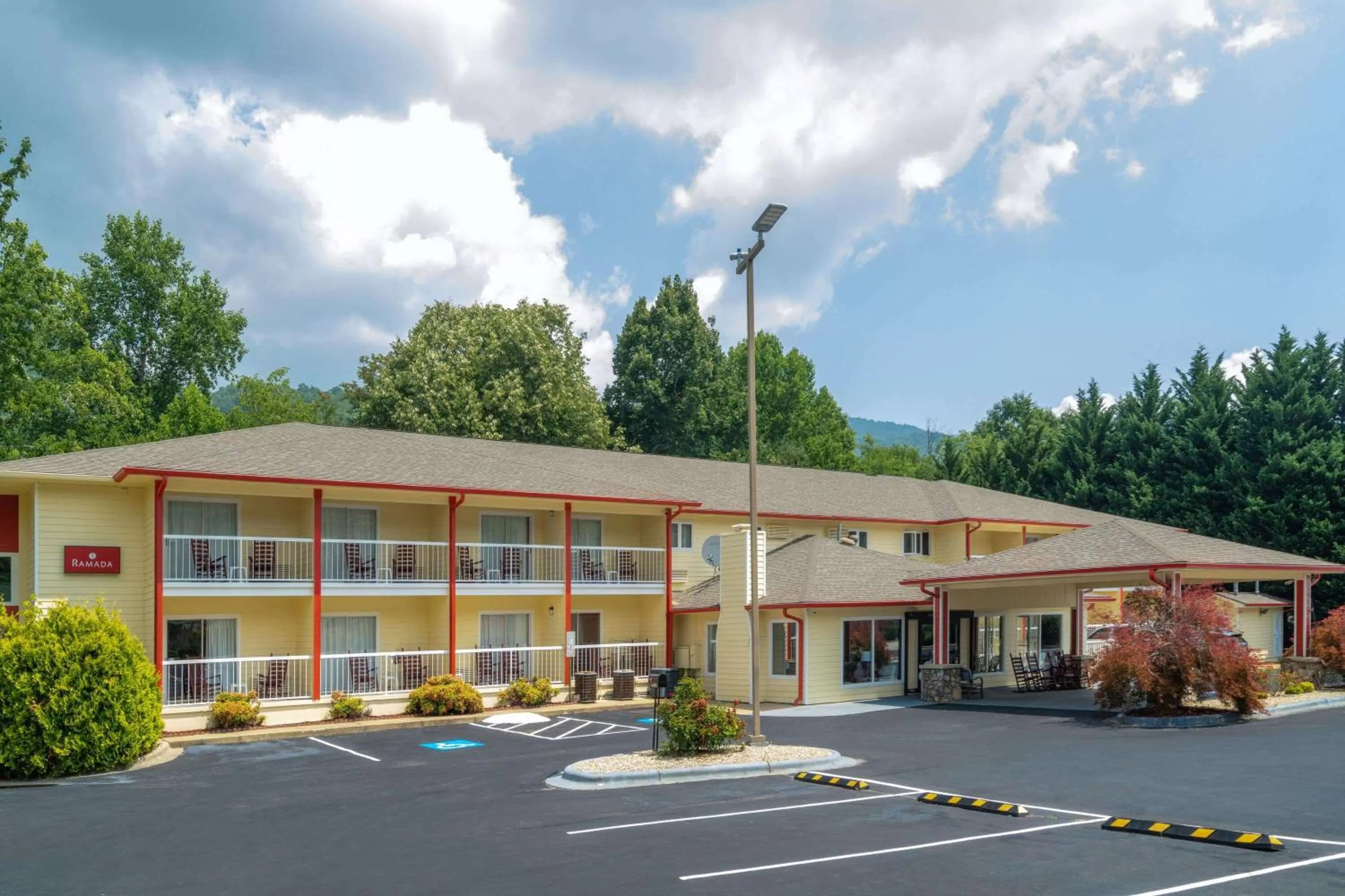 Property building in Ramada by Wyndham Maggie Valley