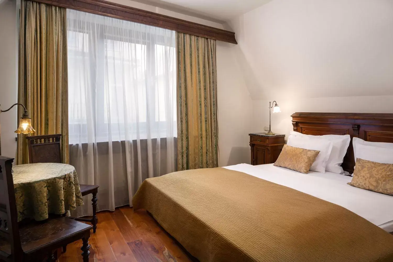 Bedroom, Bed in Grand Hotel Praha