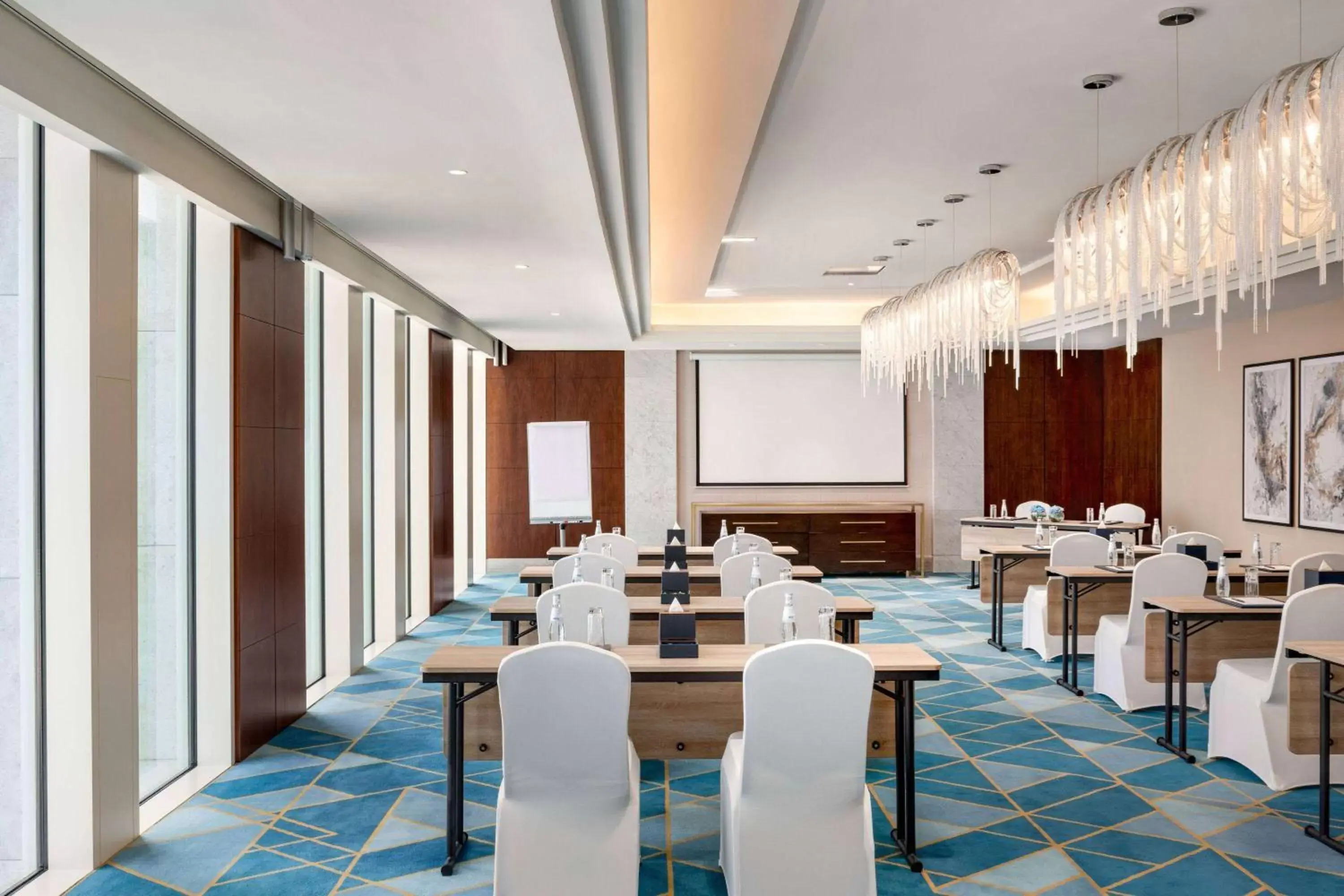 Meeting/conference room in Wyndham Grand Doha West Bay Beach