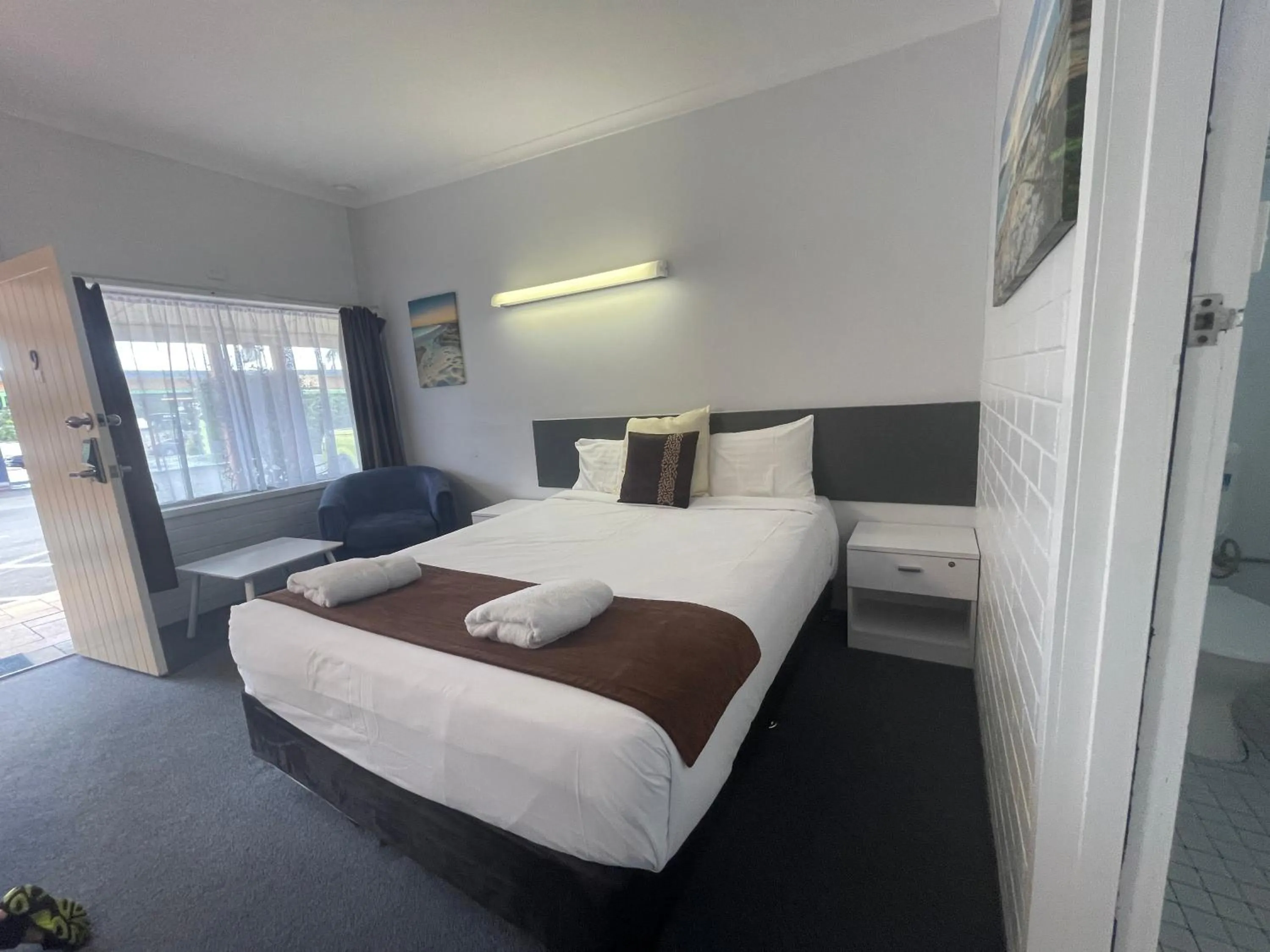 Bedroom, Bed in Arkana Motel