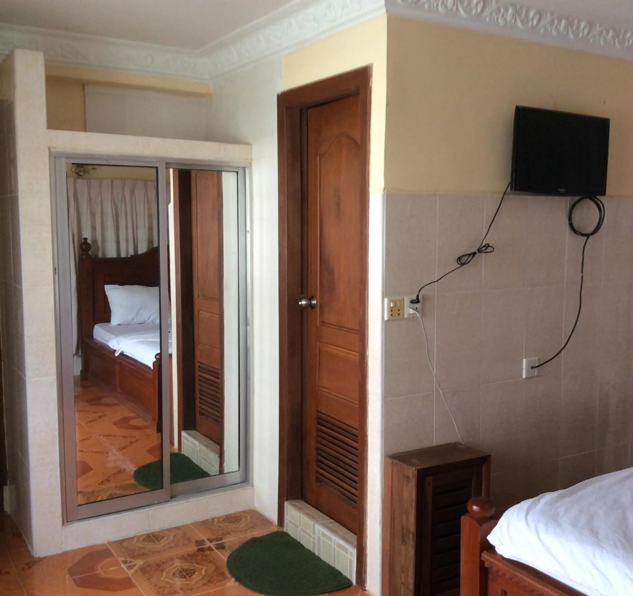 TV and multimedia, Bed in 139 Guest House