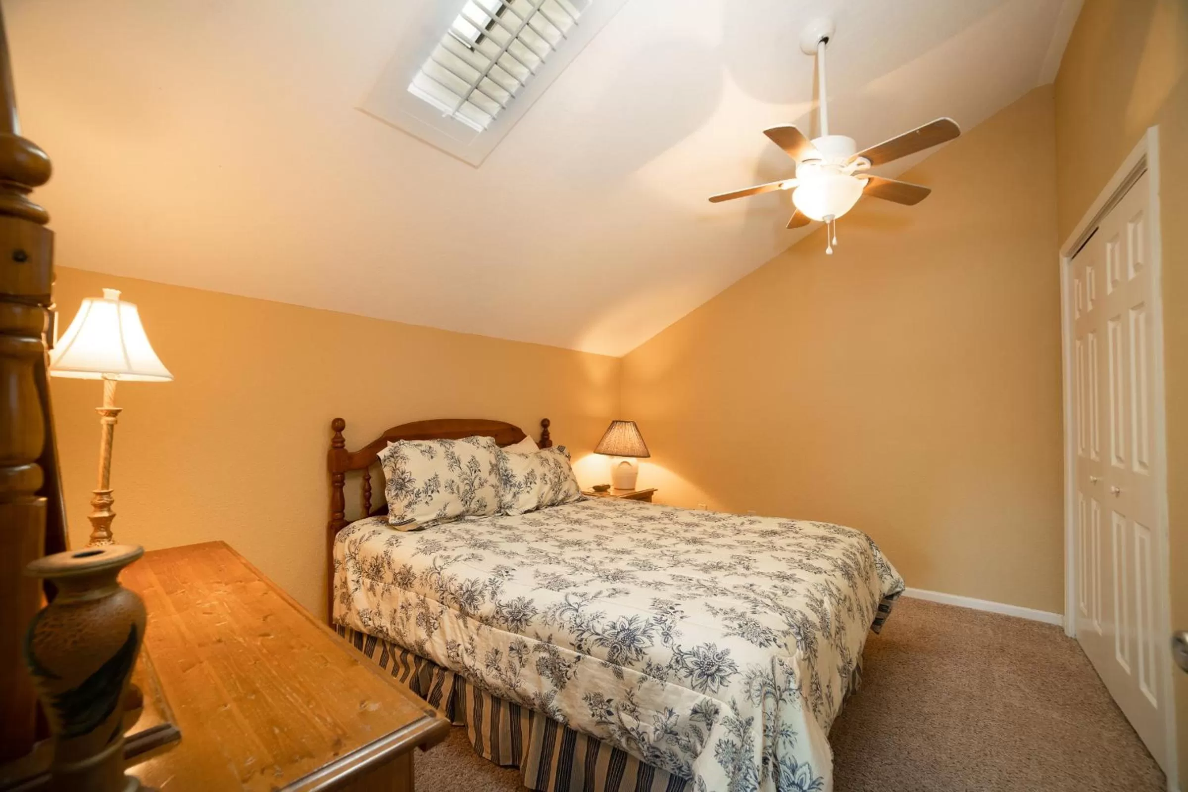 Bed in Pointe Royale Golf Resort