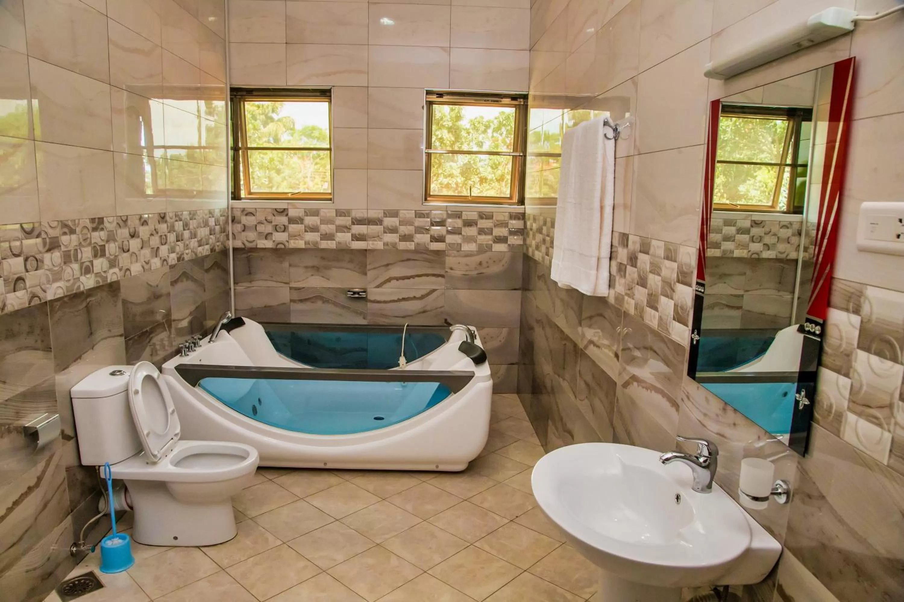 Shower in Lakepoint Villa