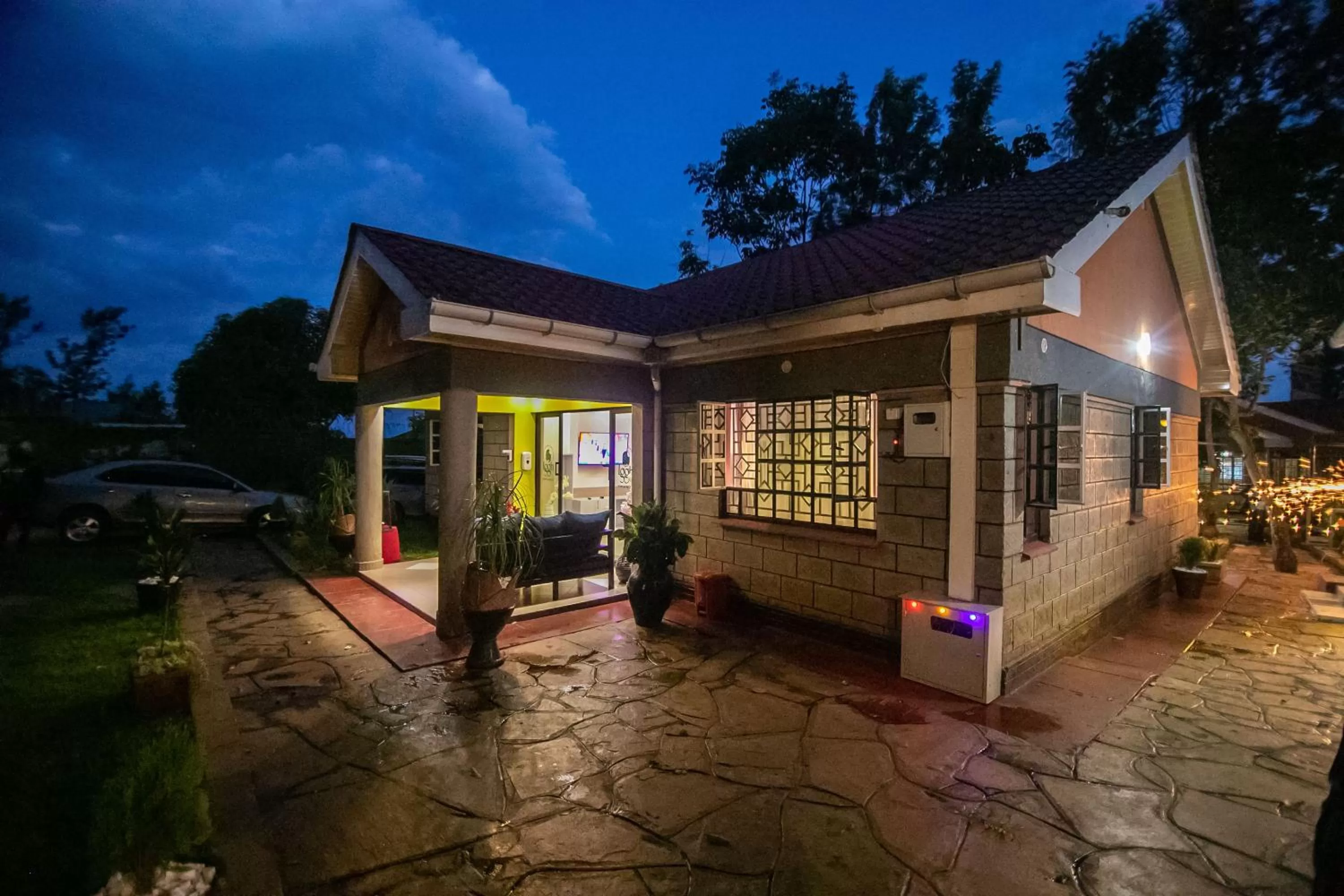 Property building in Lovely Garden Guest Home