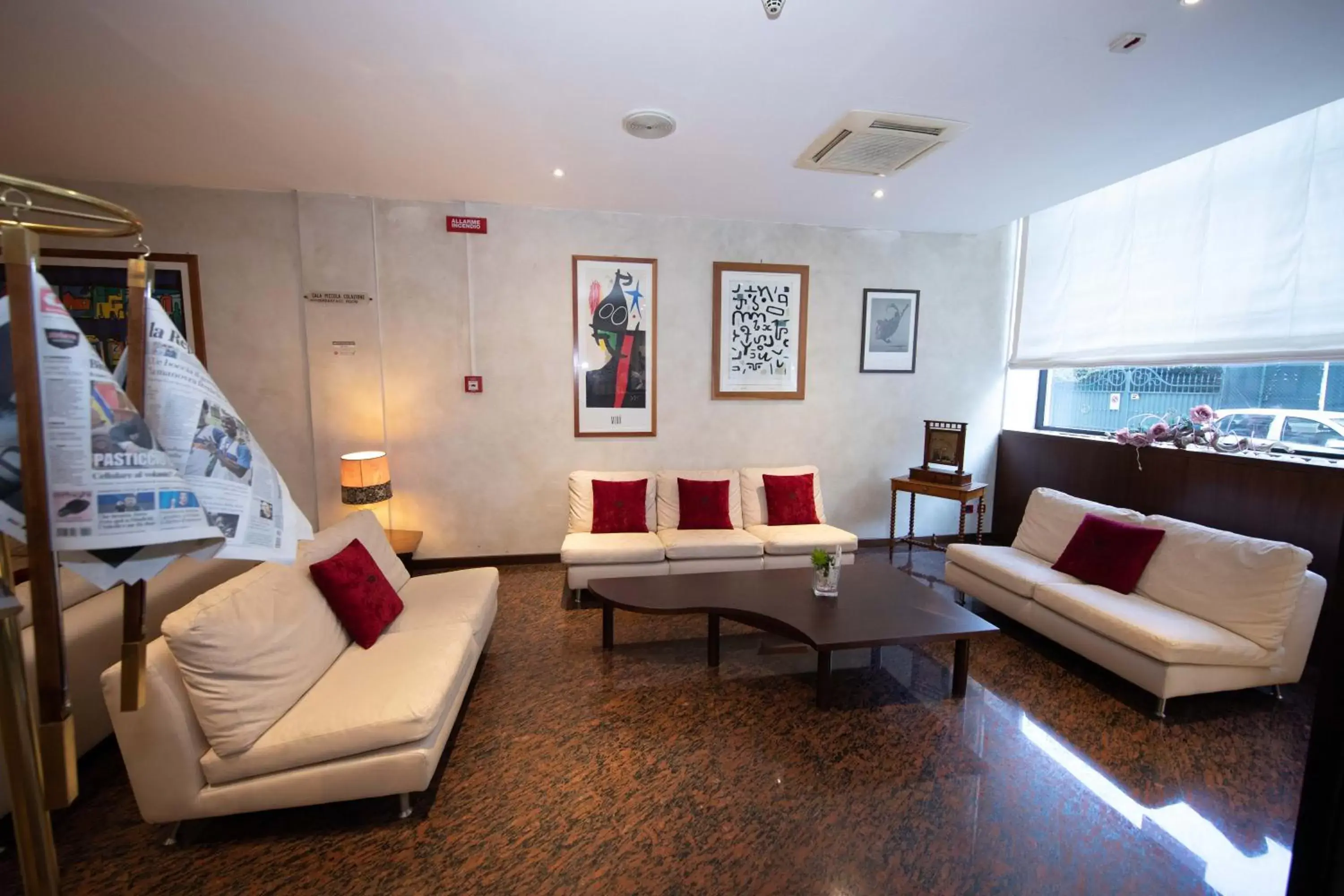 Communal lounge/ TV room, Seating Area in Boutique Hotel Re Enzo