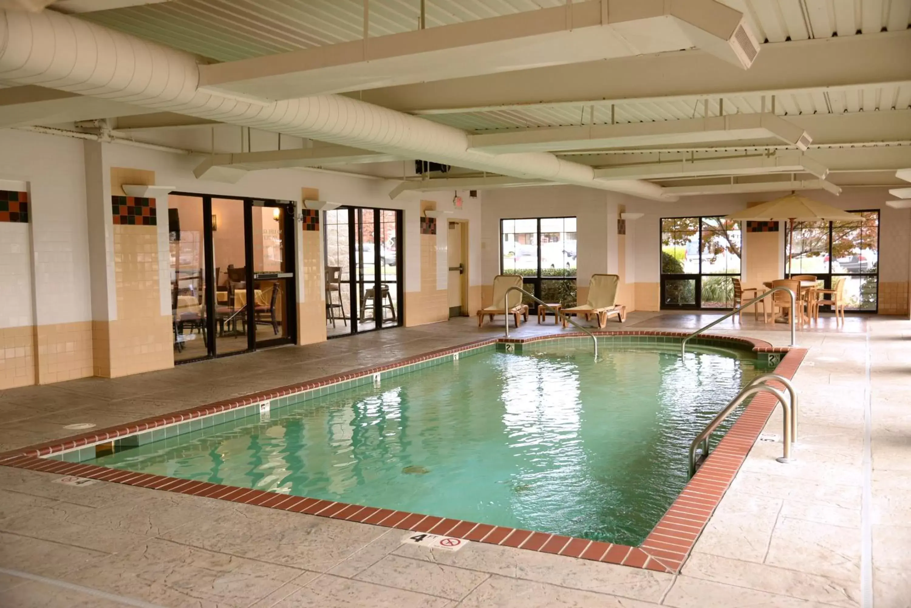 Swimming Pool in La Quinta by Wyndham Springfield South