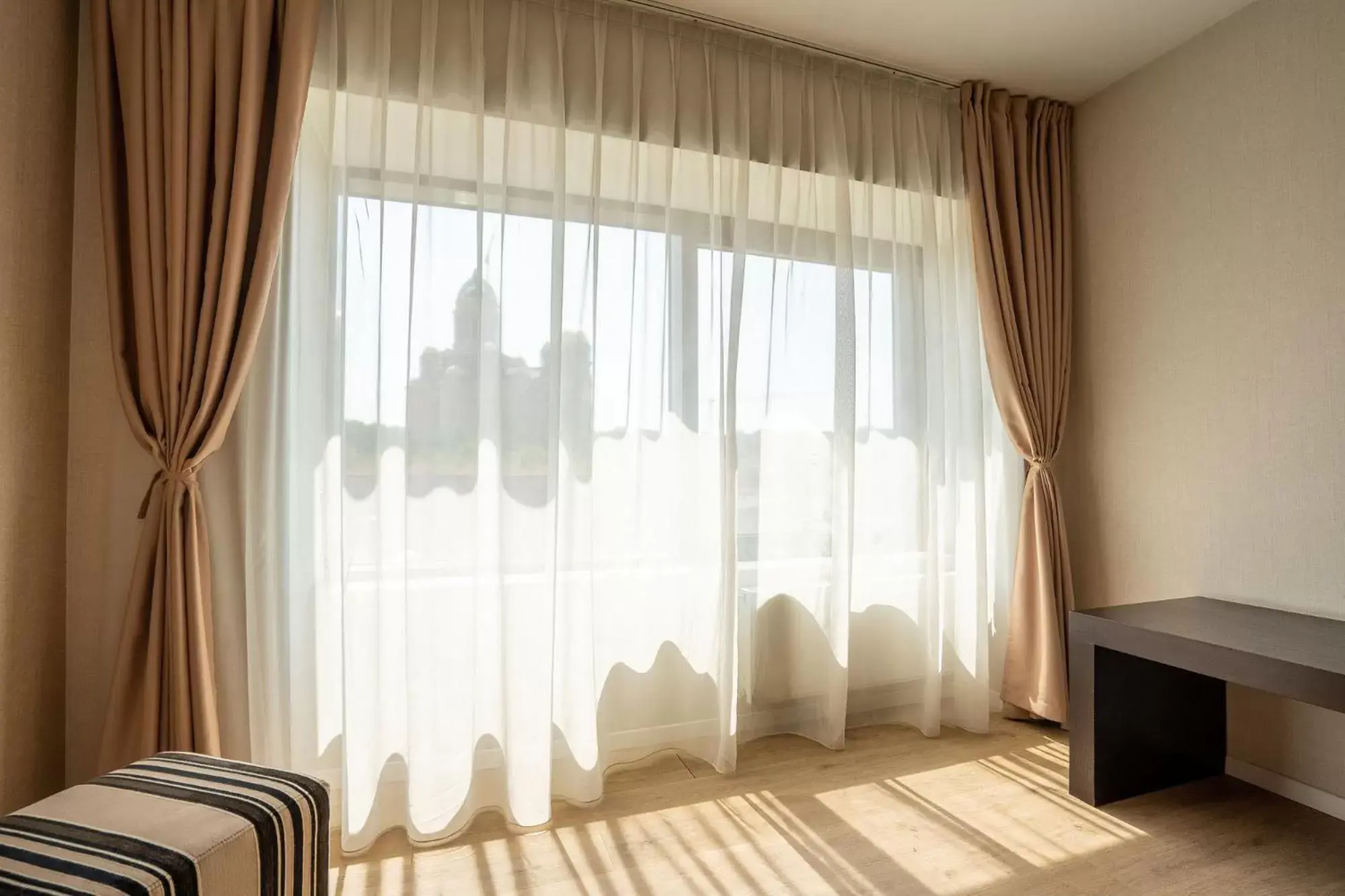 Landmark view, Bed in Hotel Parliament Landmark view, Bed in Hotel Parliament