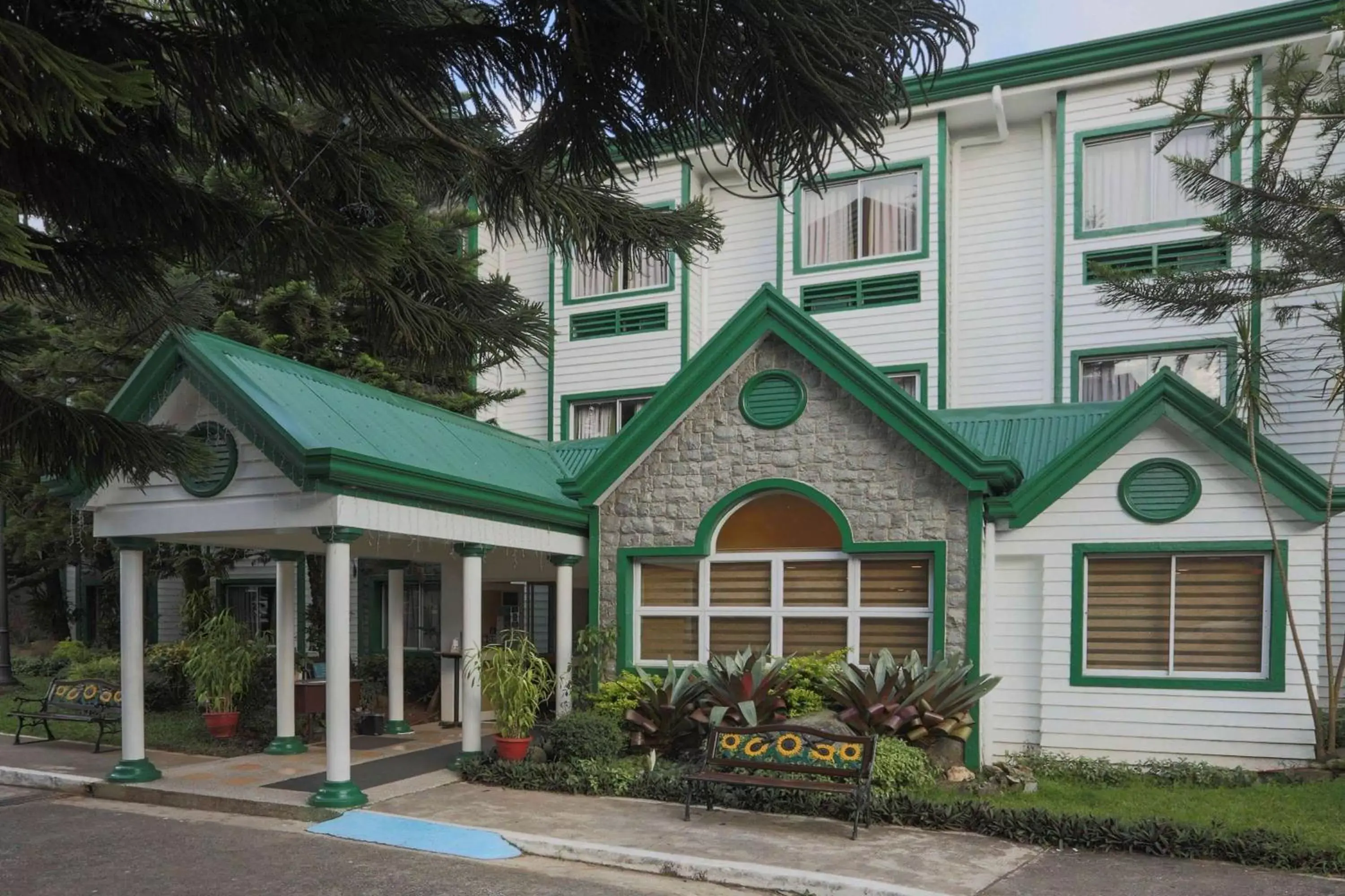 Property building in Microtel by Wyndham Baguio Property building in Microtel by Wyndham Baguio