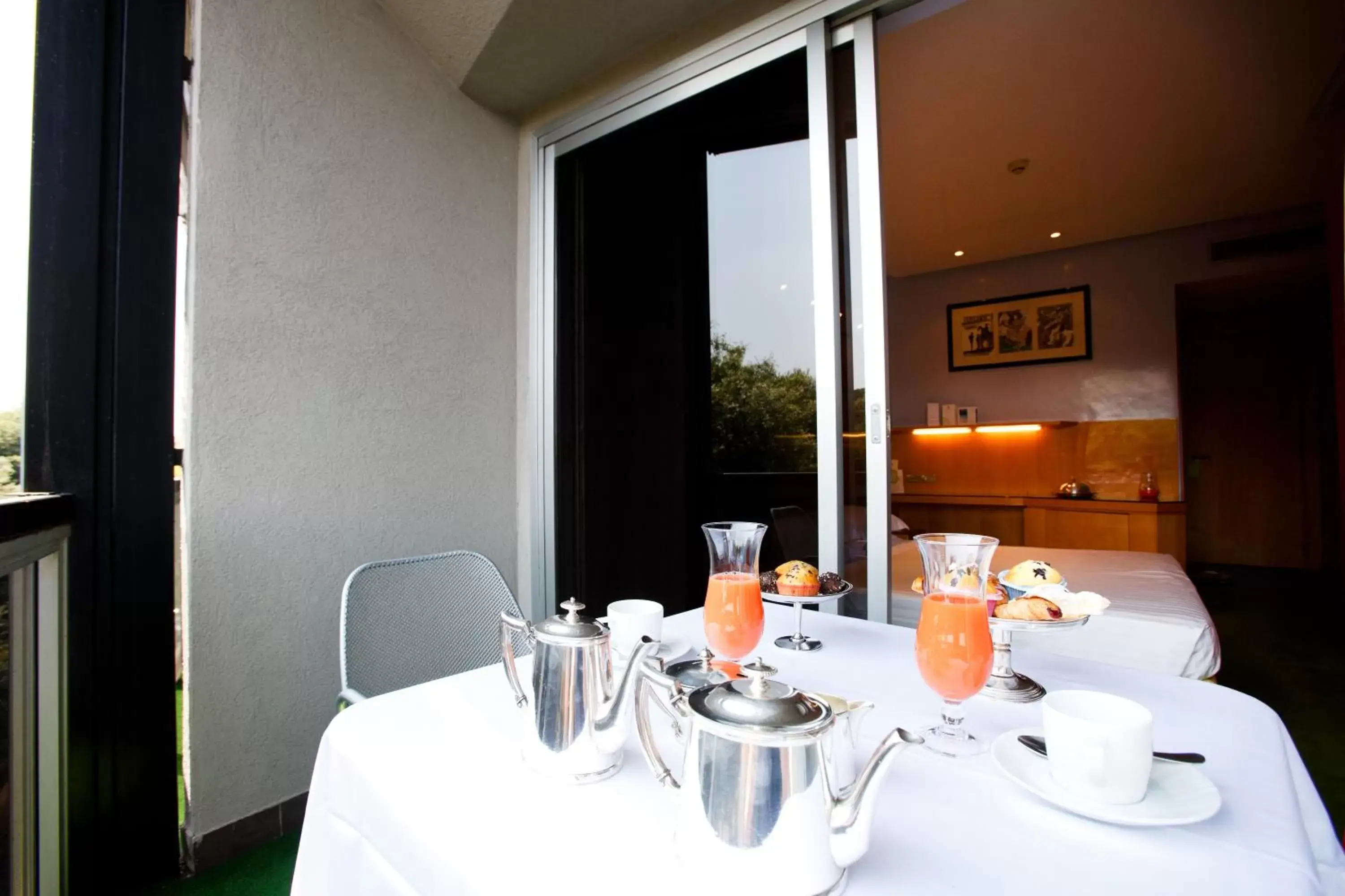 Balcony/Terrace, Restaurant/Places to Eat in Albani Hotel Roma