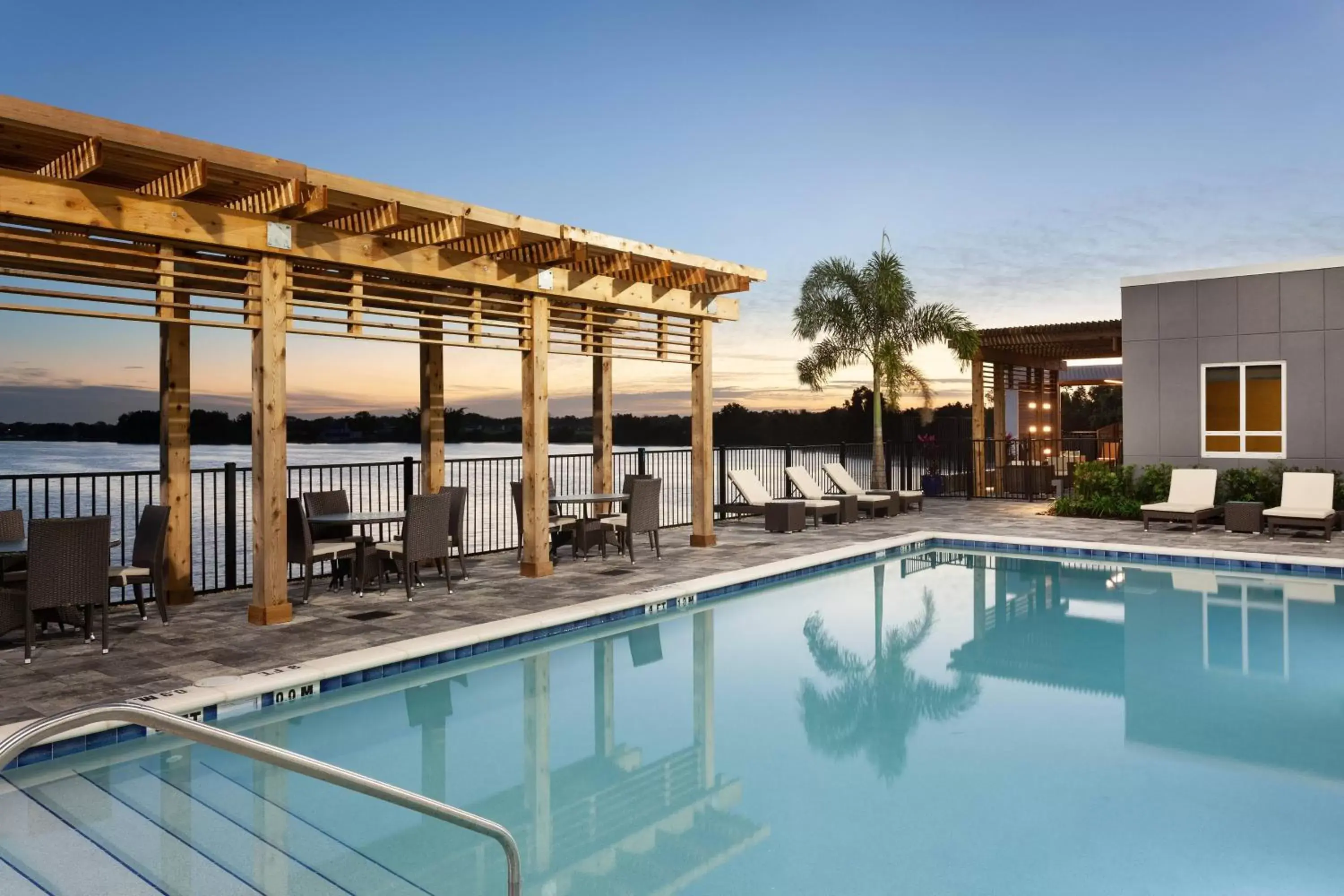 Swimming Pool in Courtyard by Marriott Winter Haven