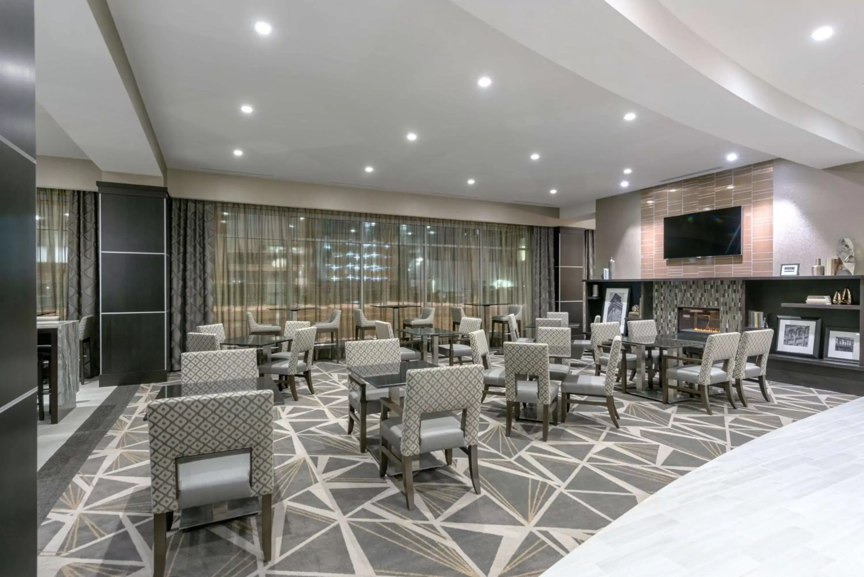 Dining area, Restaurant/Places to Eat in Hampton Inn & Suites-Worcester, MA
