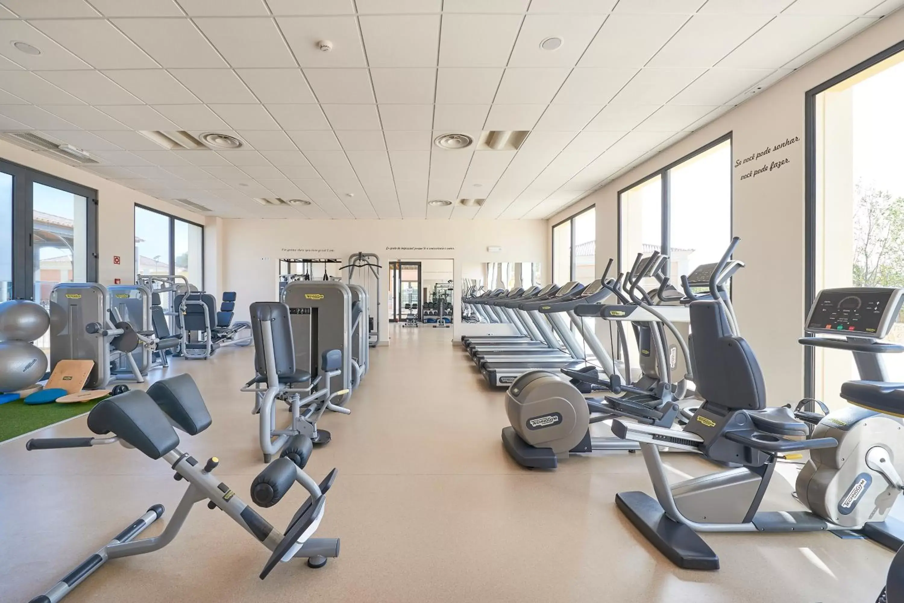 Fitness centre/facilities in Cascade Wellness Resort Fitness centre/facilities in Cascade Wellness Resort