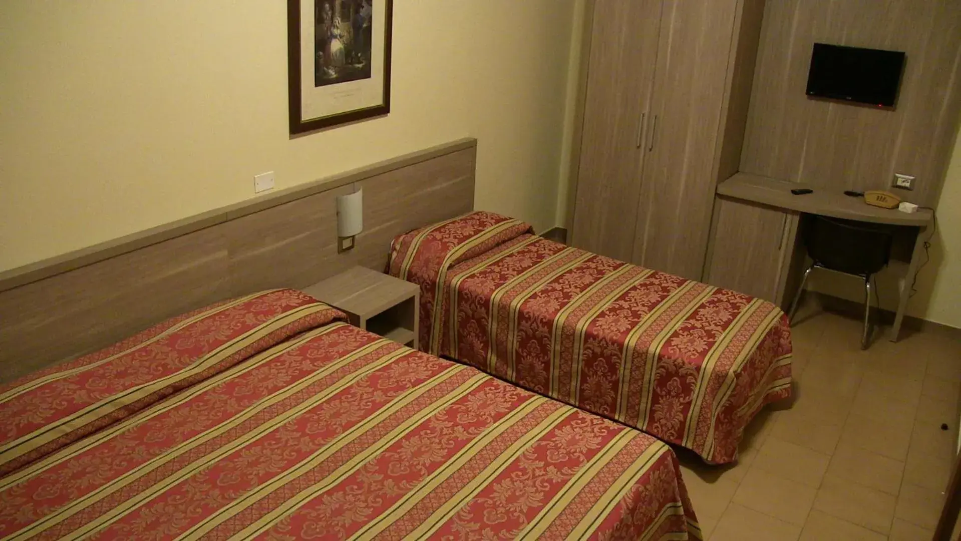 Photo of the whole room, Bed in Hotel Due Pini