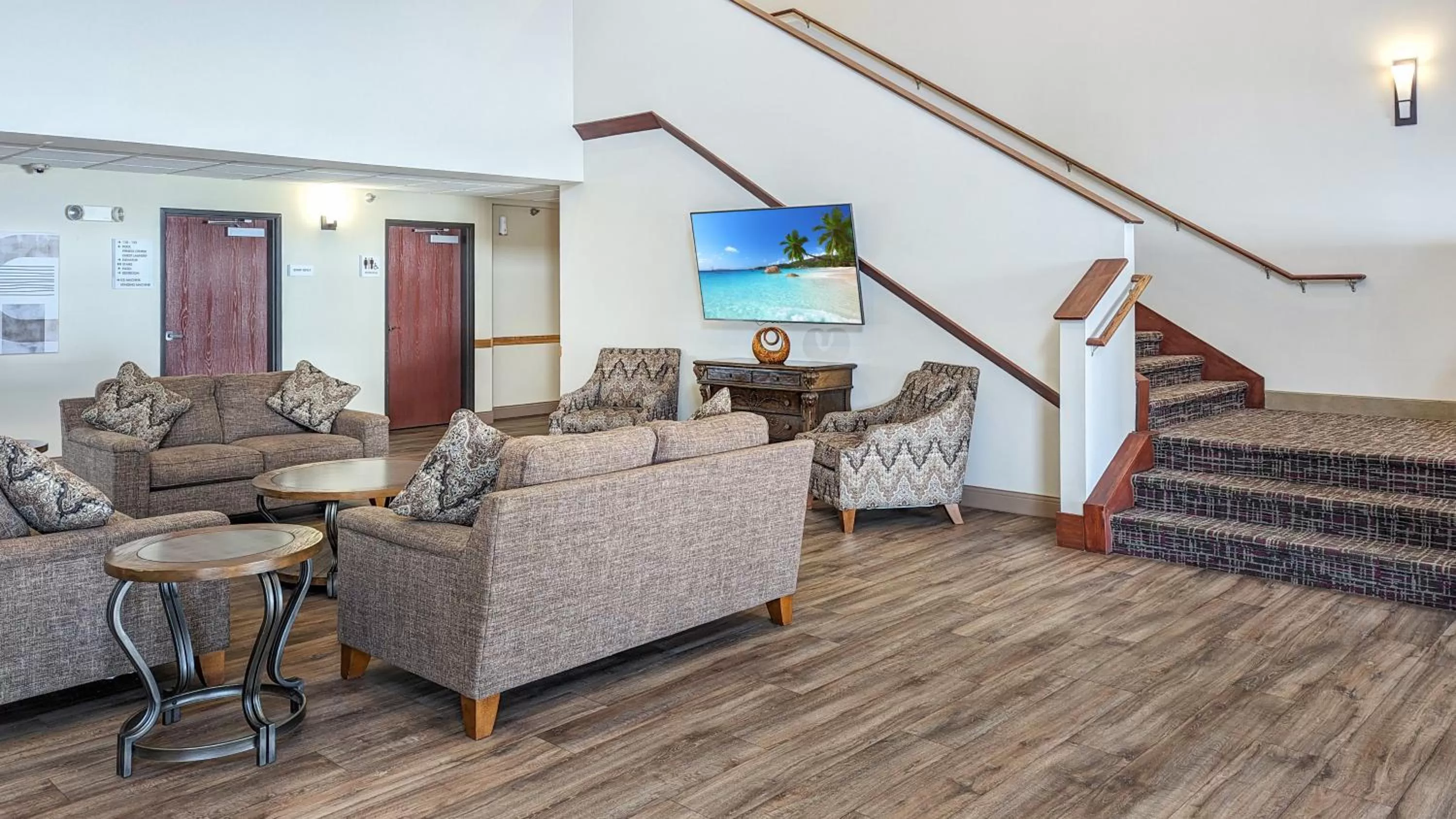 Lobby or reception in Estherville Hotel & Suites