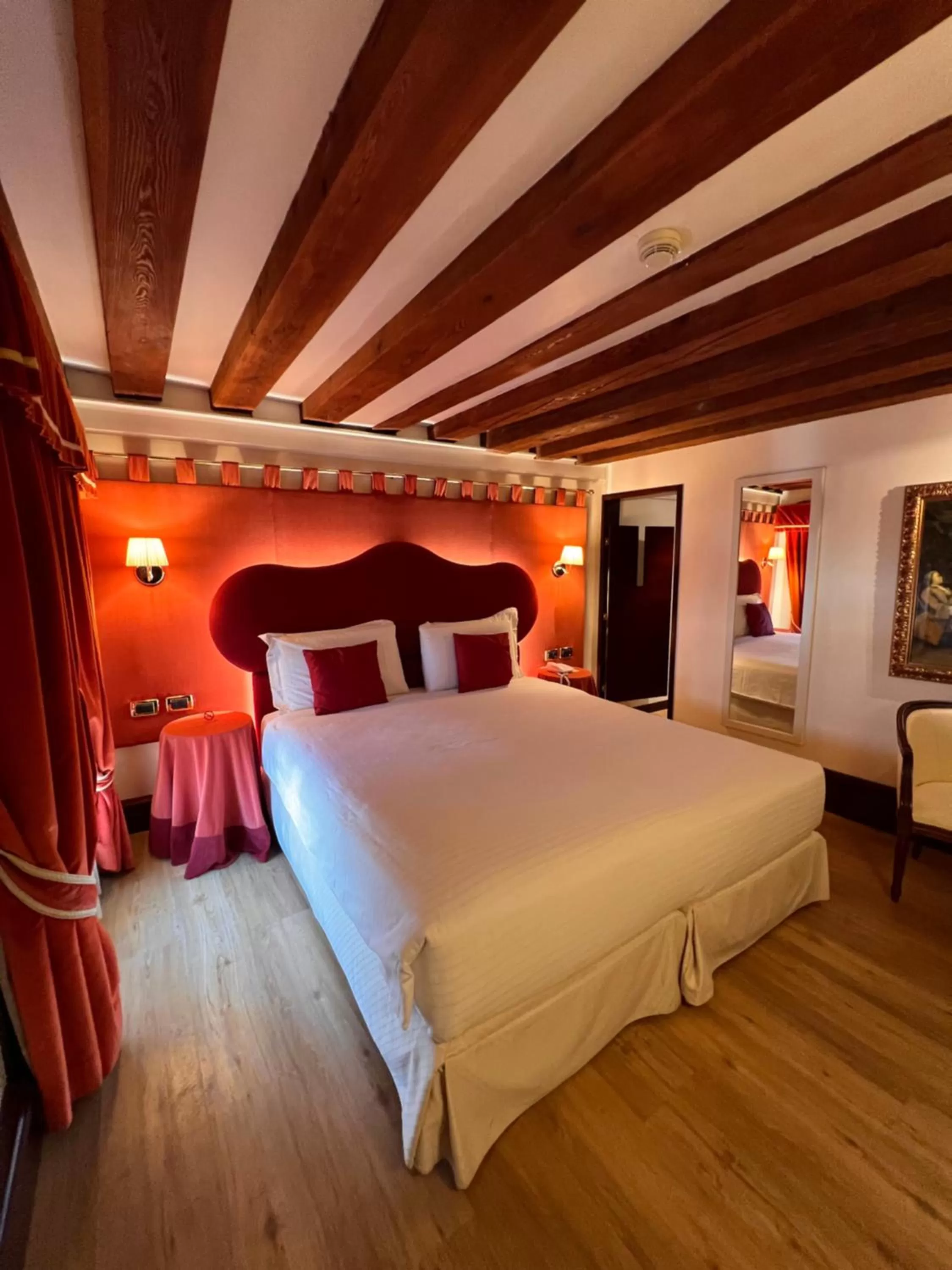 Bedroom, Bed in Ruzzini Palace Hotel