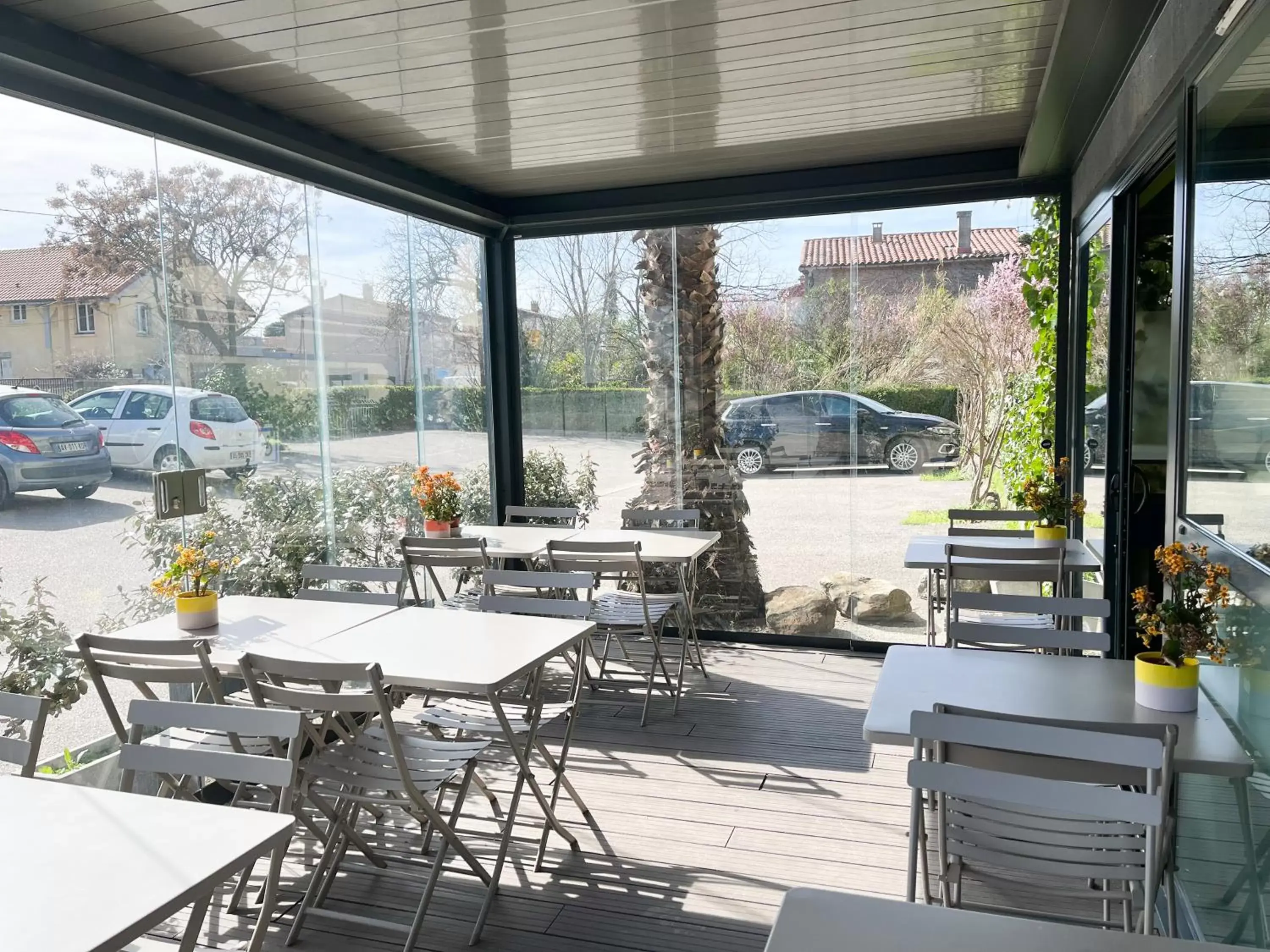 Patio, Restaurant/Places to Eat in ibis budget Carcassonne La Cité