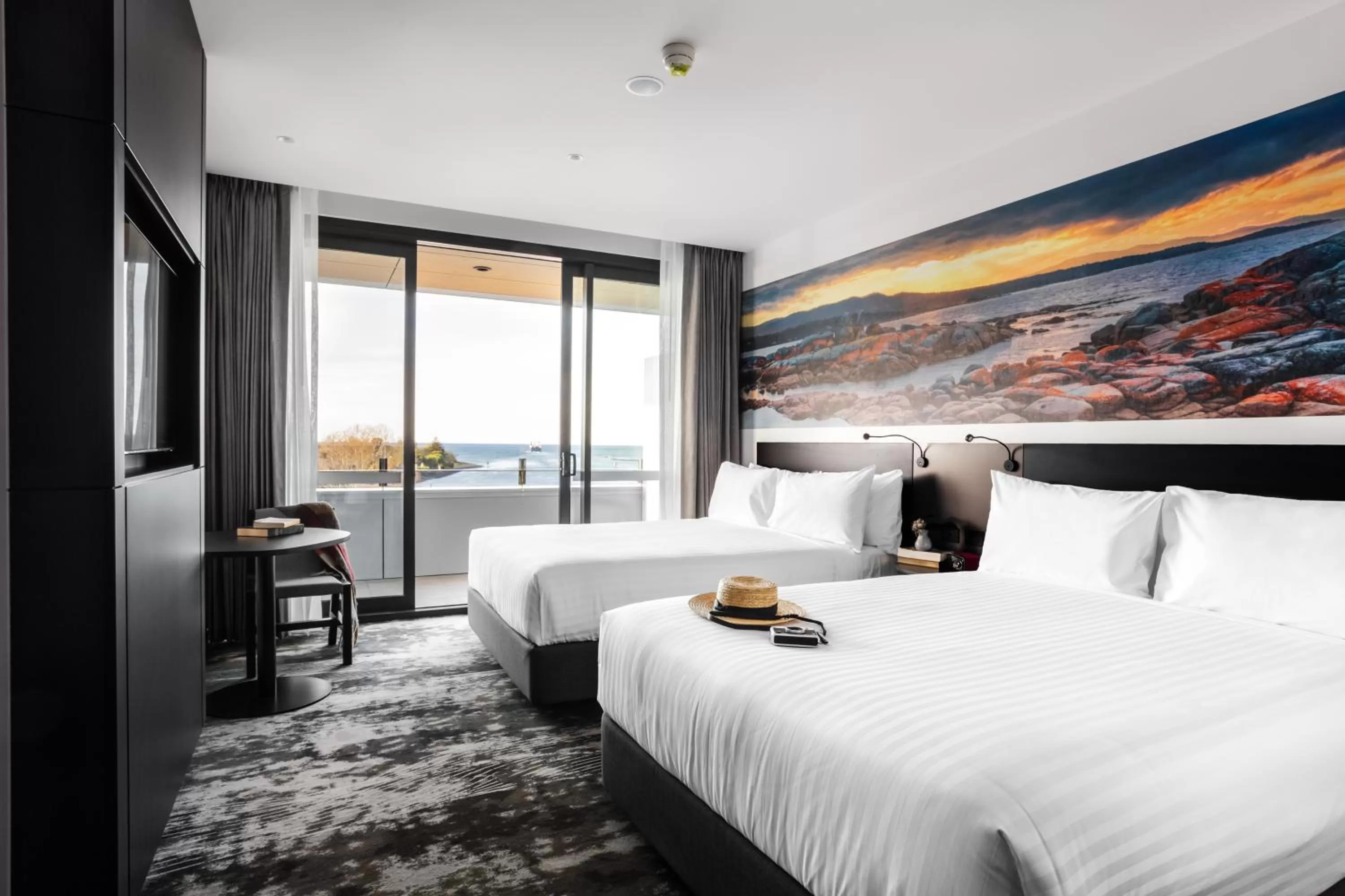 Bed in Novotel Devonport