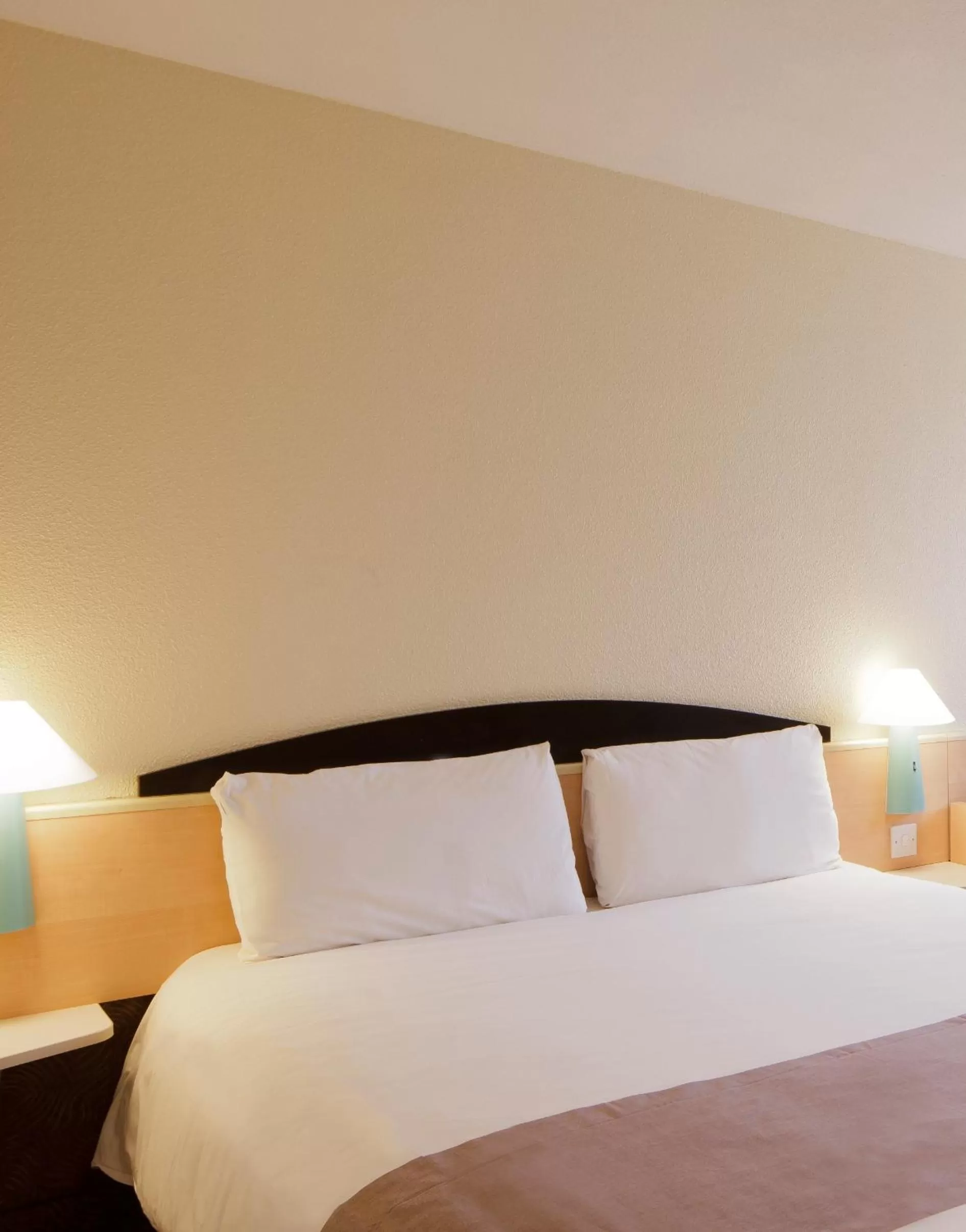 Bed in ibis Charleroi Centre Gare