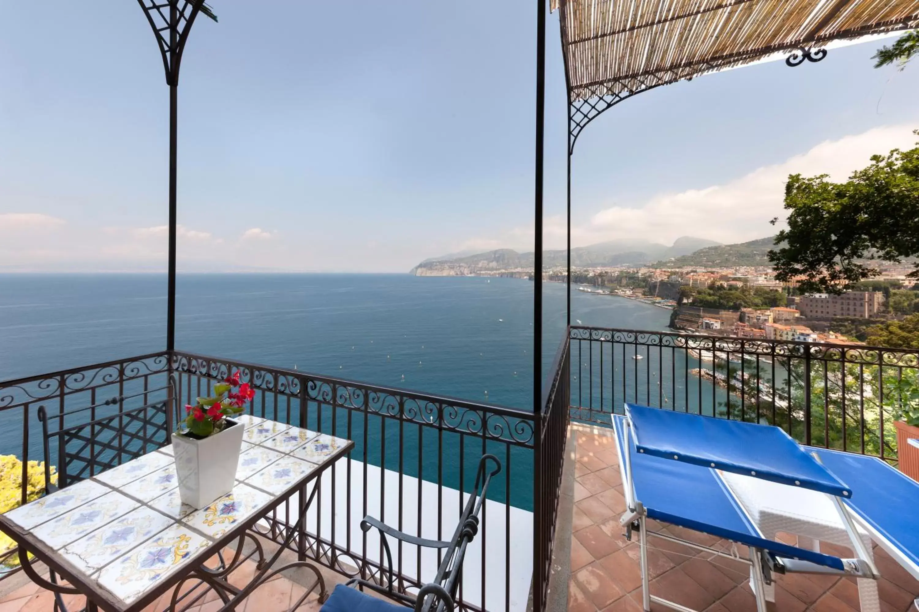 Balcony/Terrace in Hotel La Tonnarella