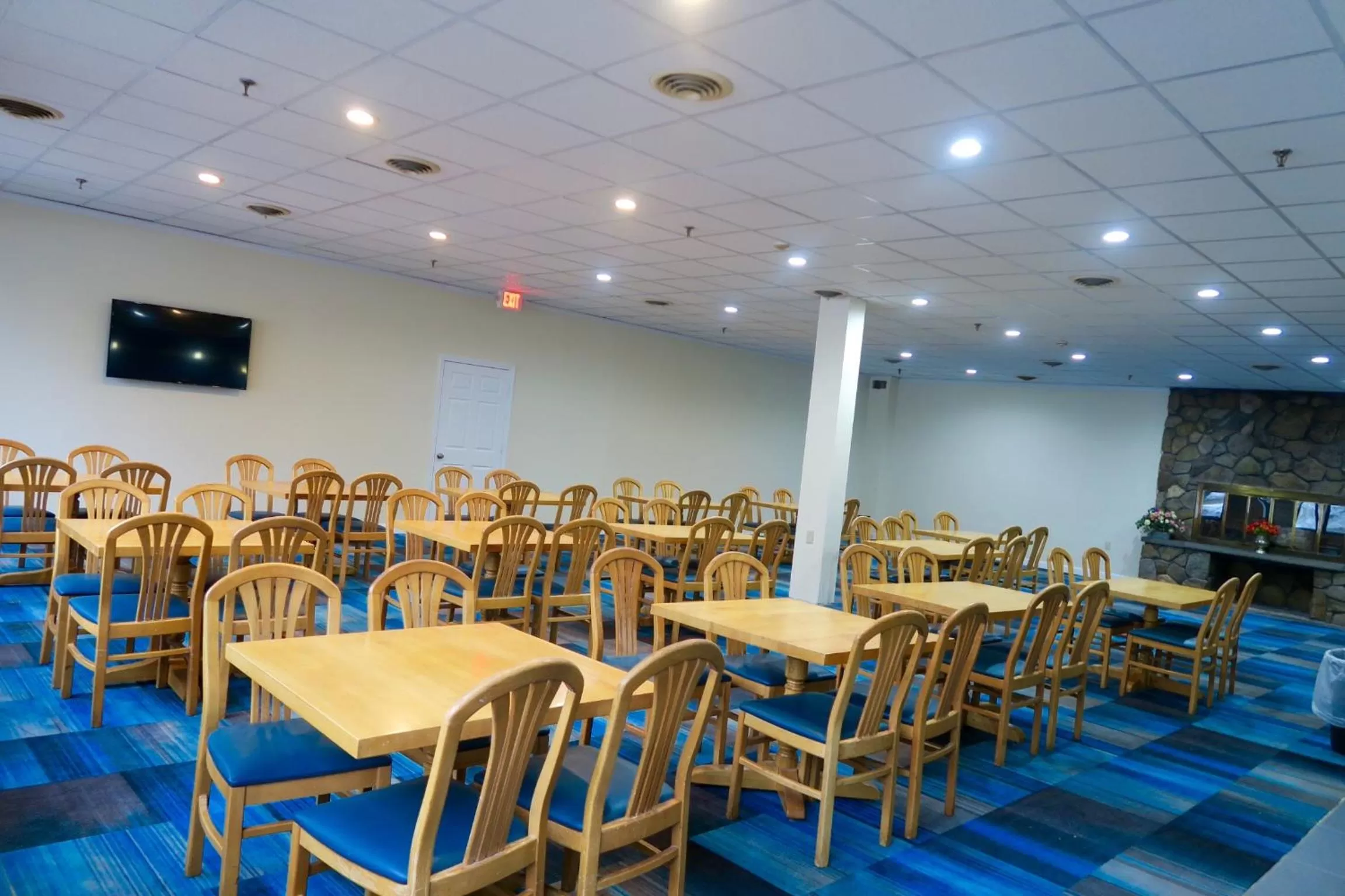 Days Inn by Wyndham Lincoln