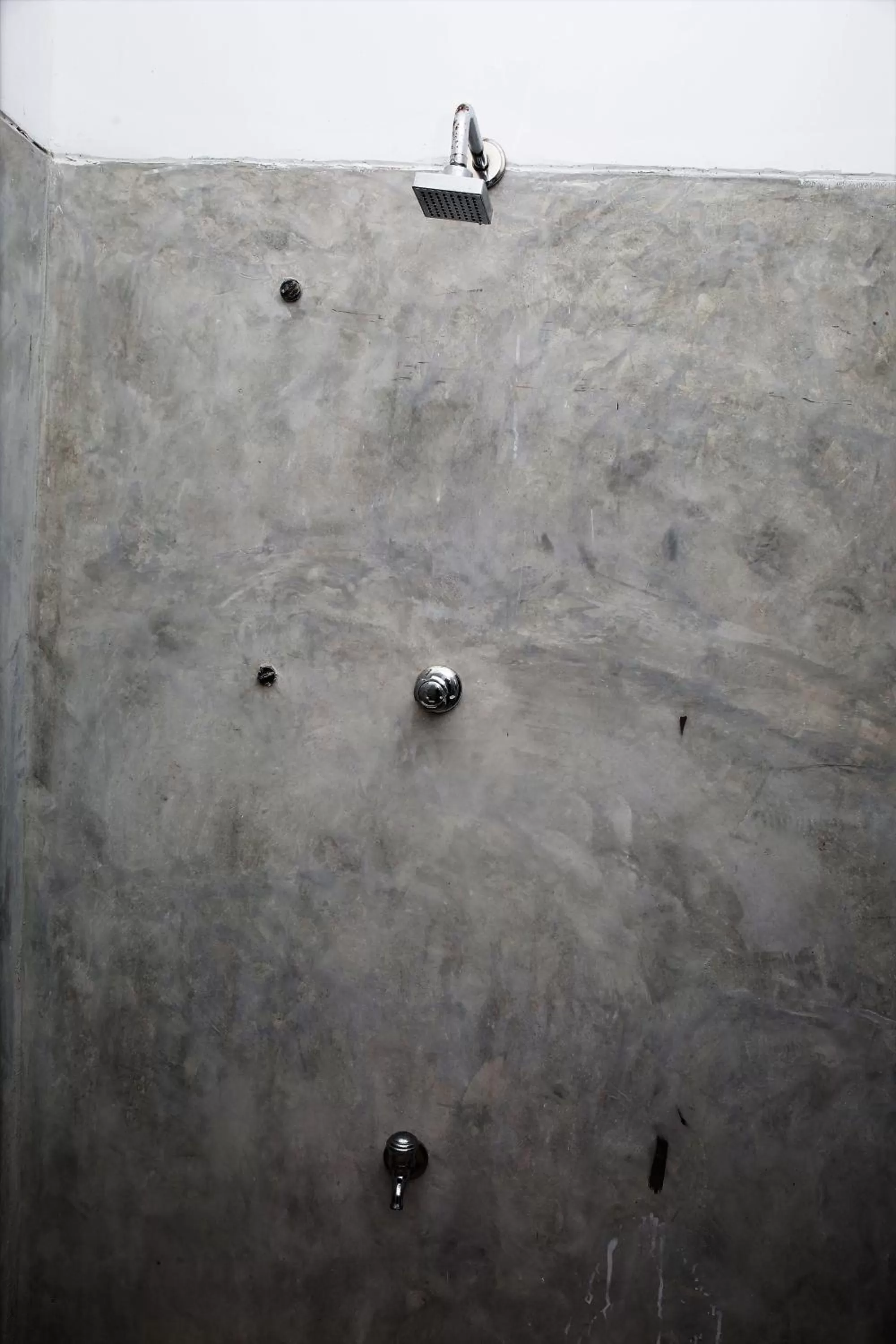 Bathroom in Sky Mountain Café with seaview