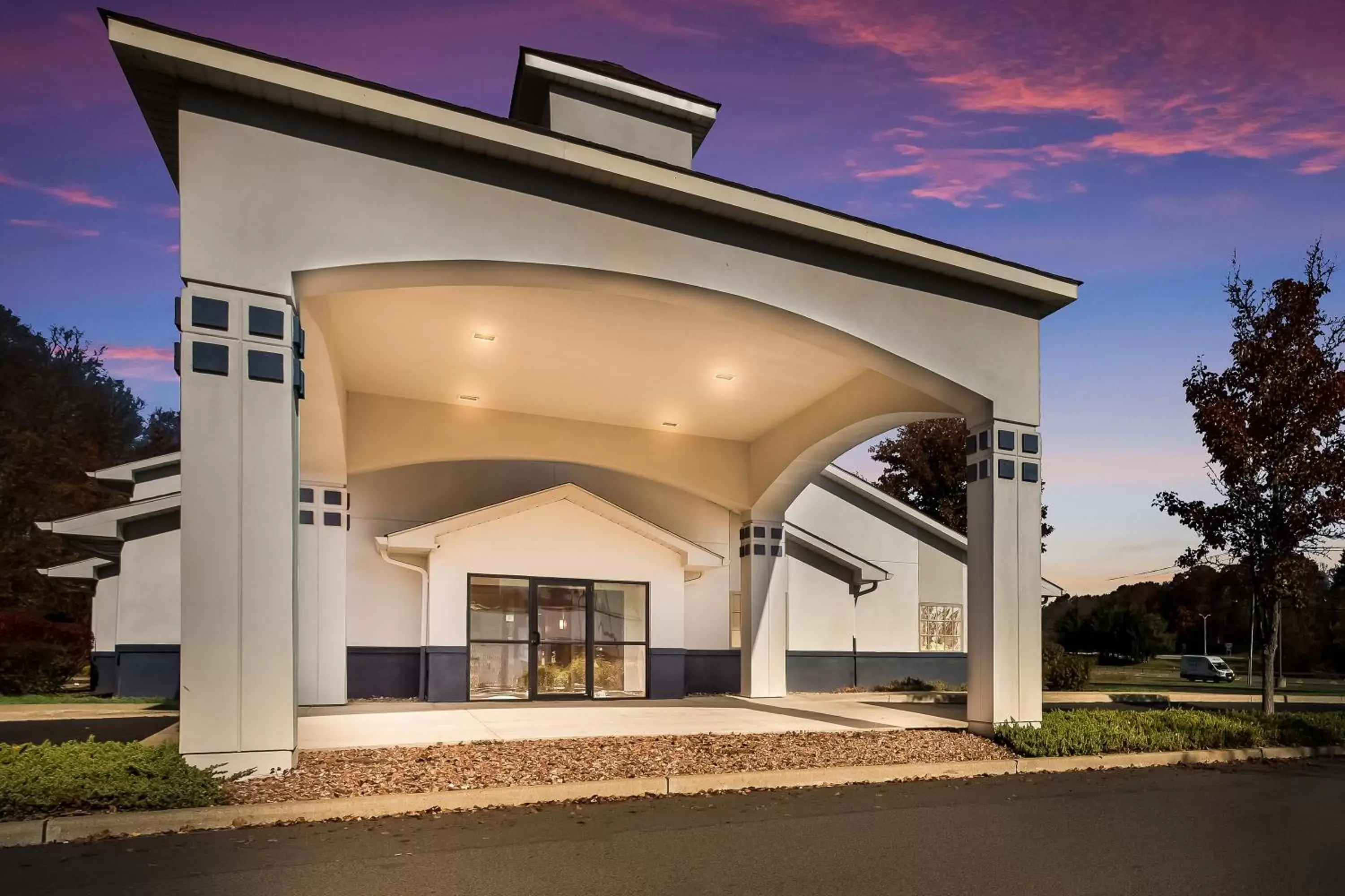 Property building in SureStay Plus Hotel by Best Western Highland Poughkeepsie Property building in SureStay Plus Hotel by Best Western Highland Poughkeepsie