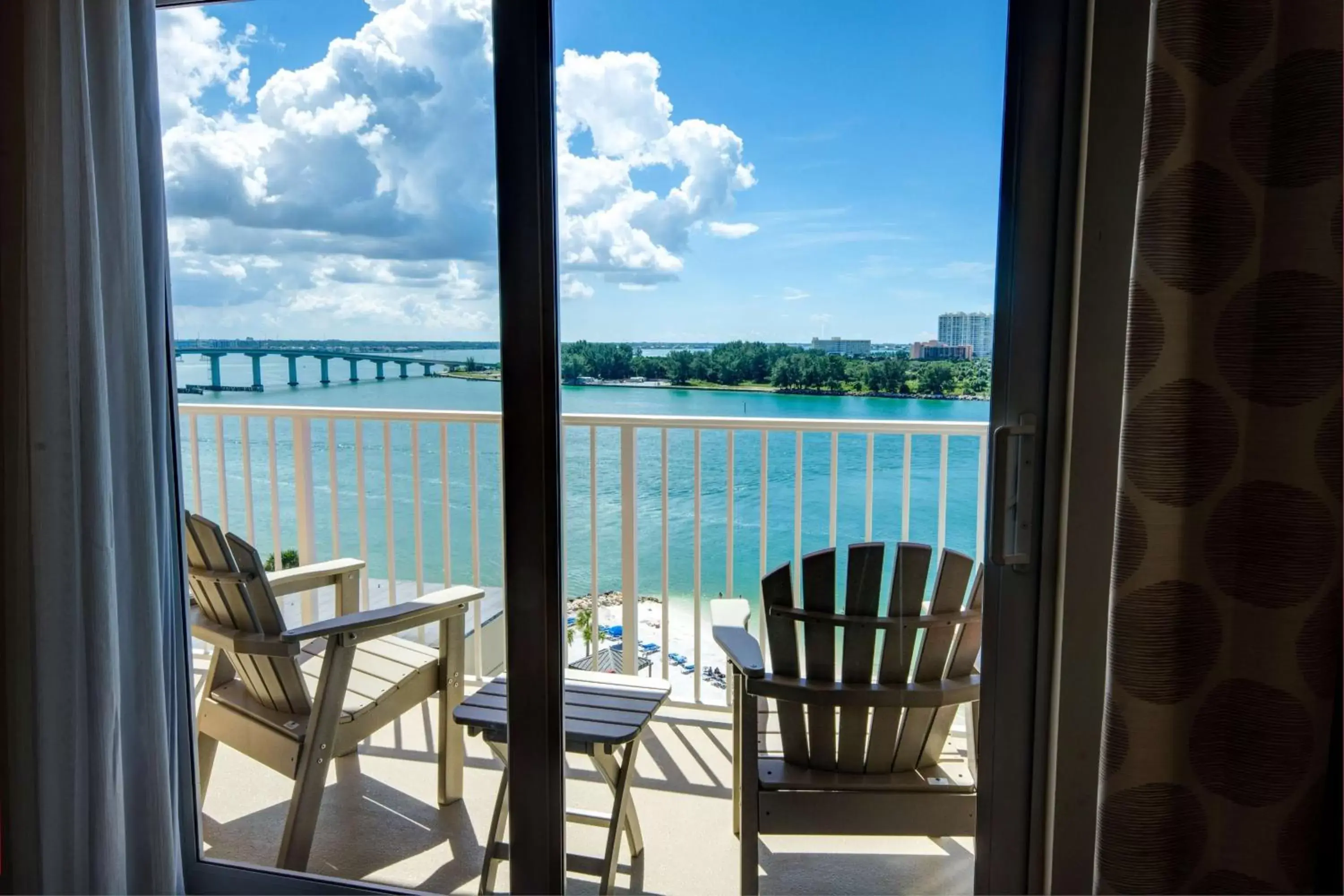 Property building in Hampton Inn and Suites Clearwater Beach