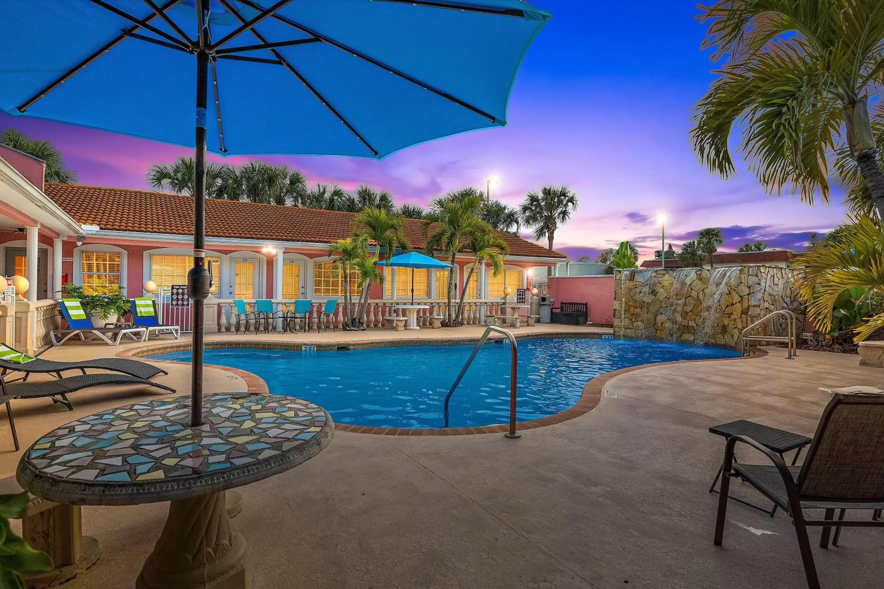 Pool view, Swimming Pool in Blind Pass Resort Motel