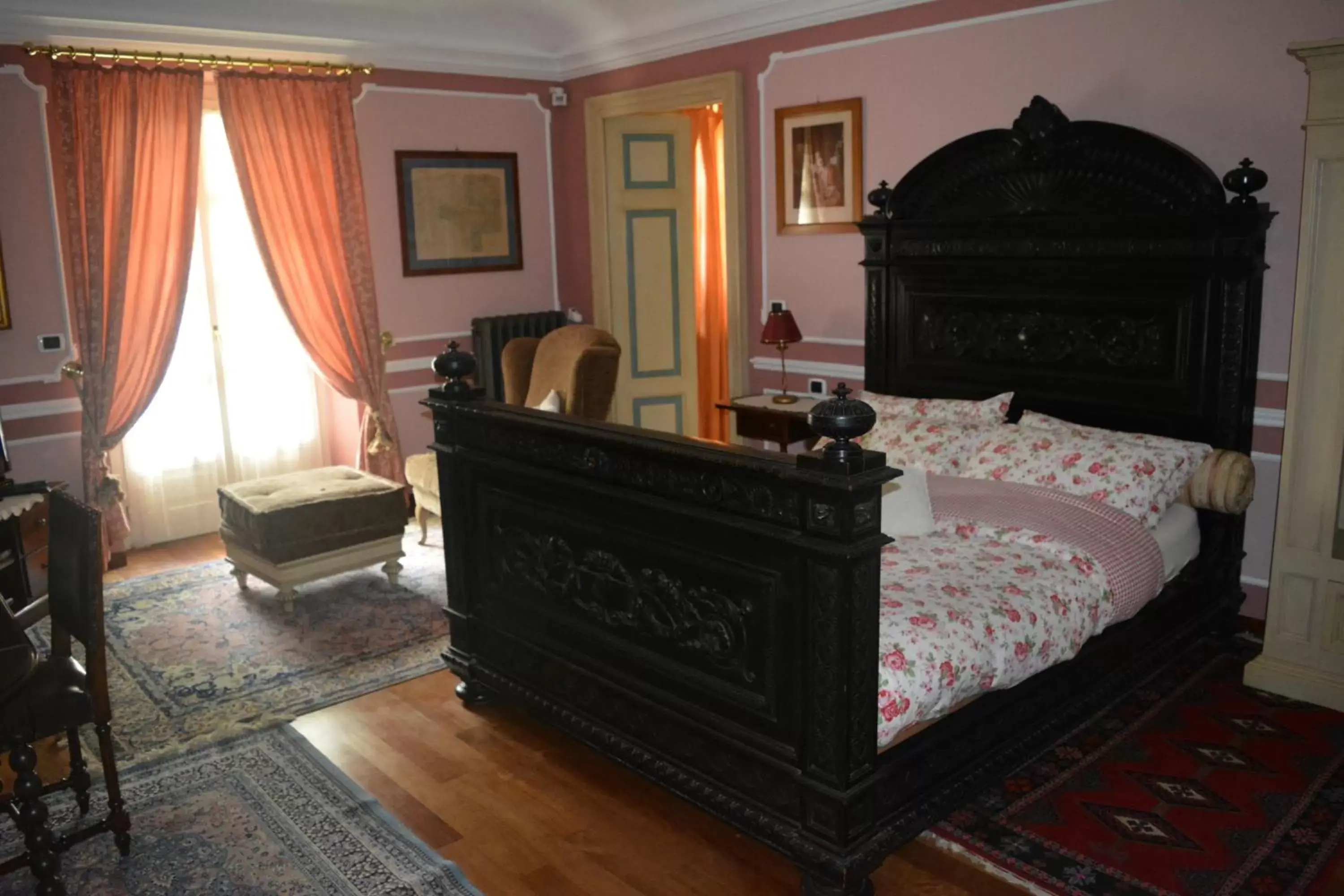 Bed in Villa Mirano Bed & Breakfast