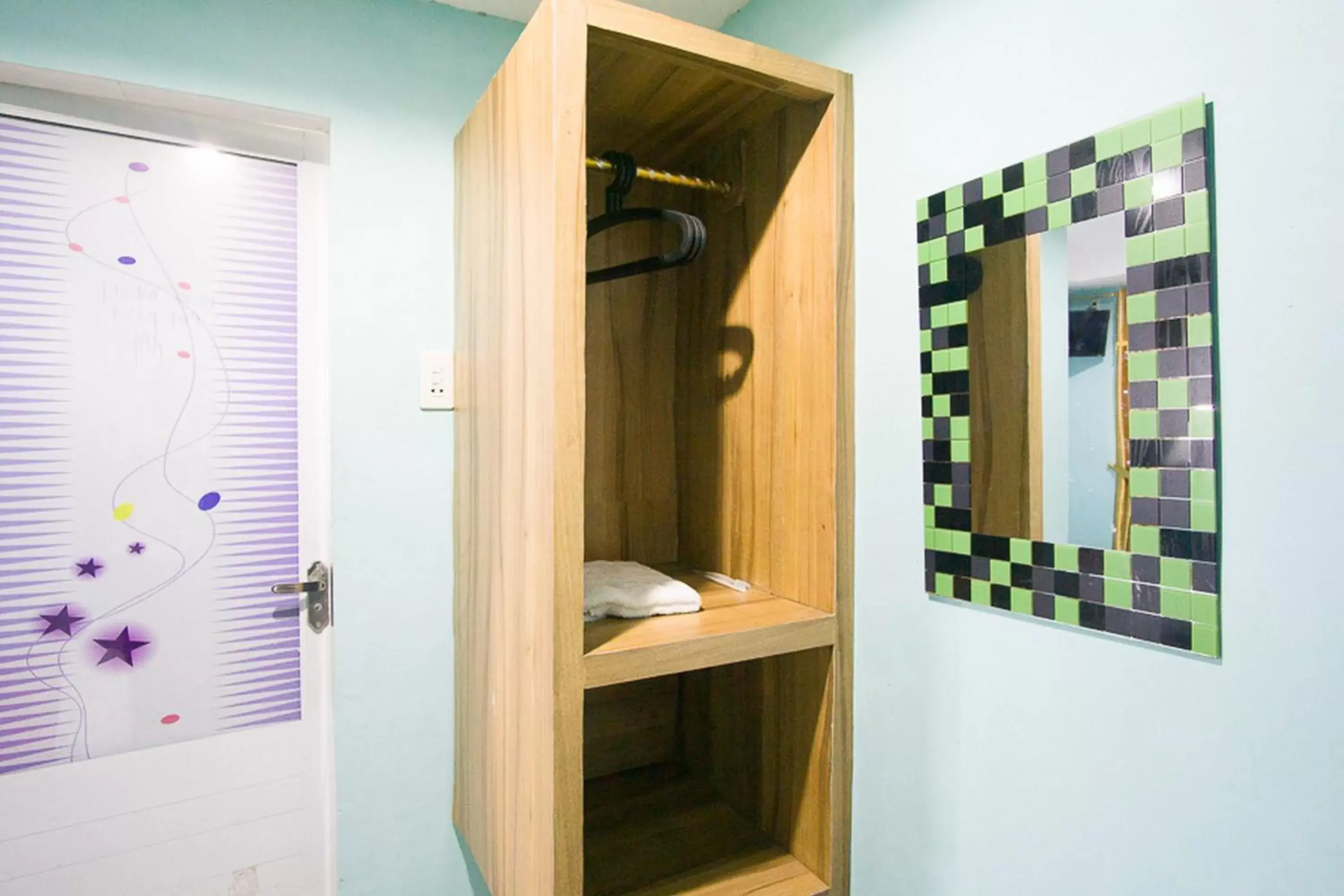 Bedroom, Bathroom in RedDoorz near Mikie Holiday Funland Berastagi