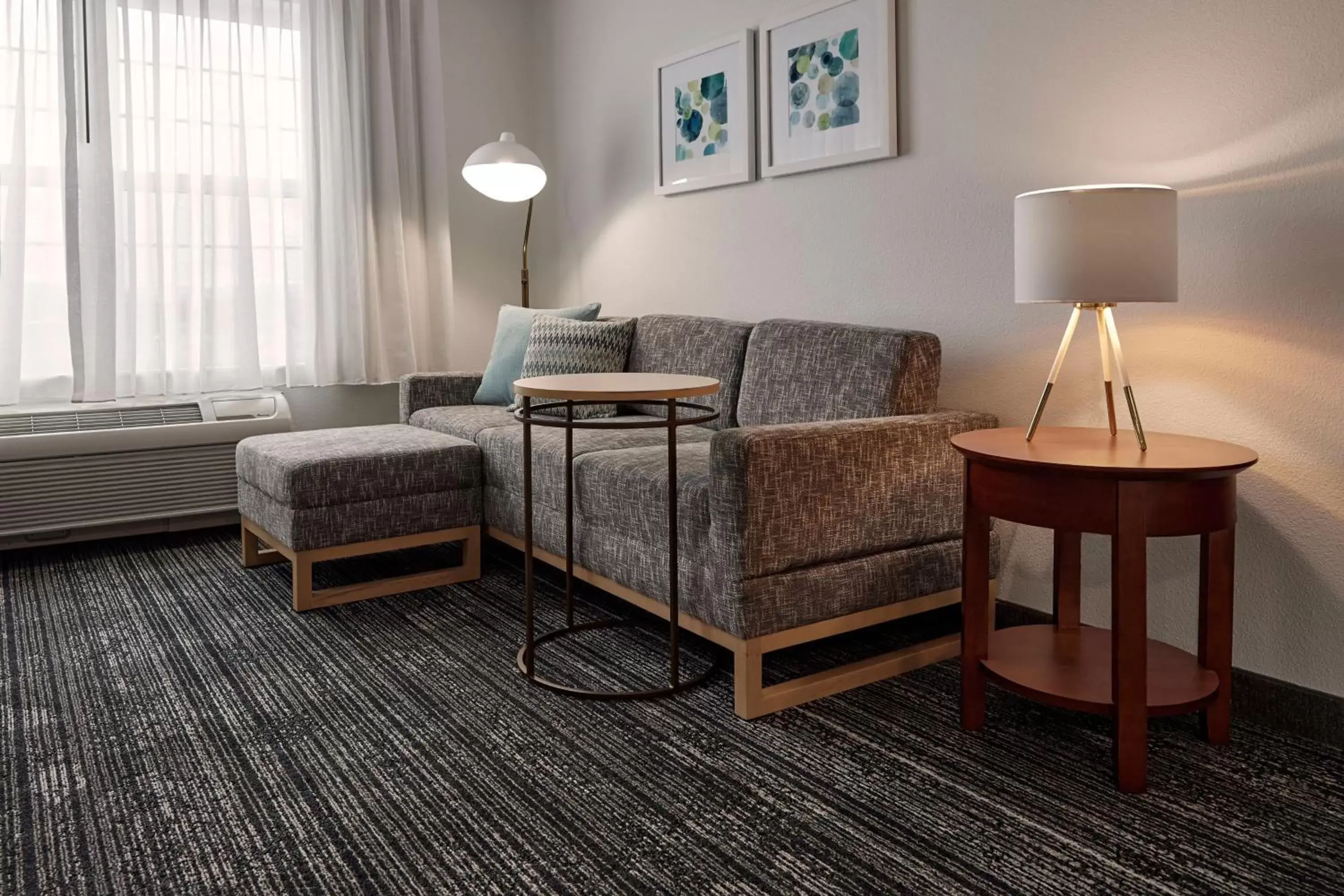 Bedroom, Seating Area in TownePlace Suites Medford